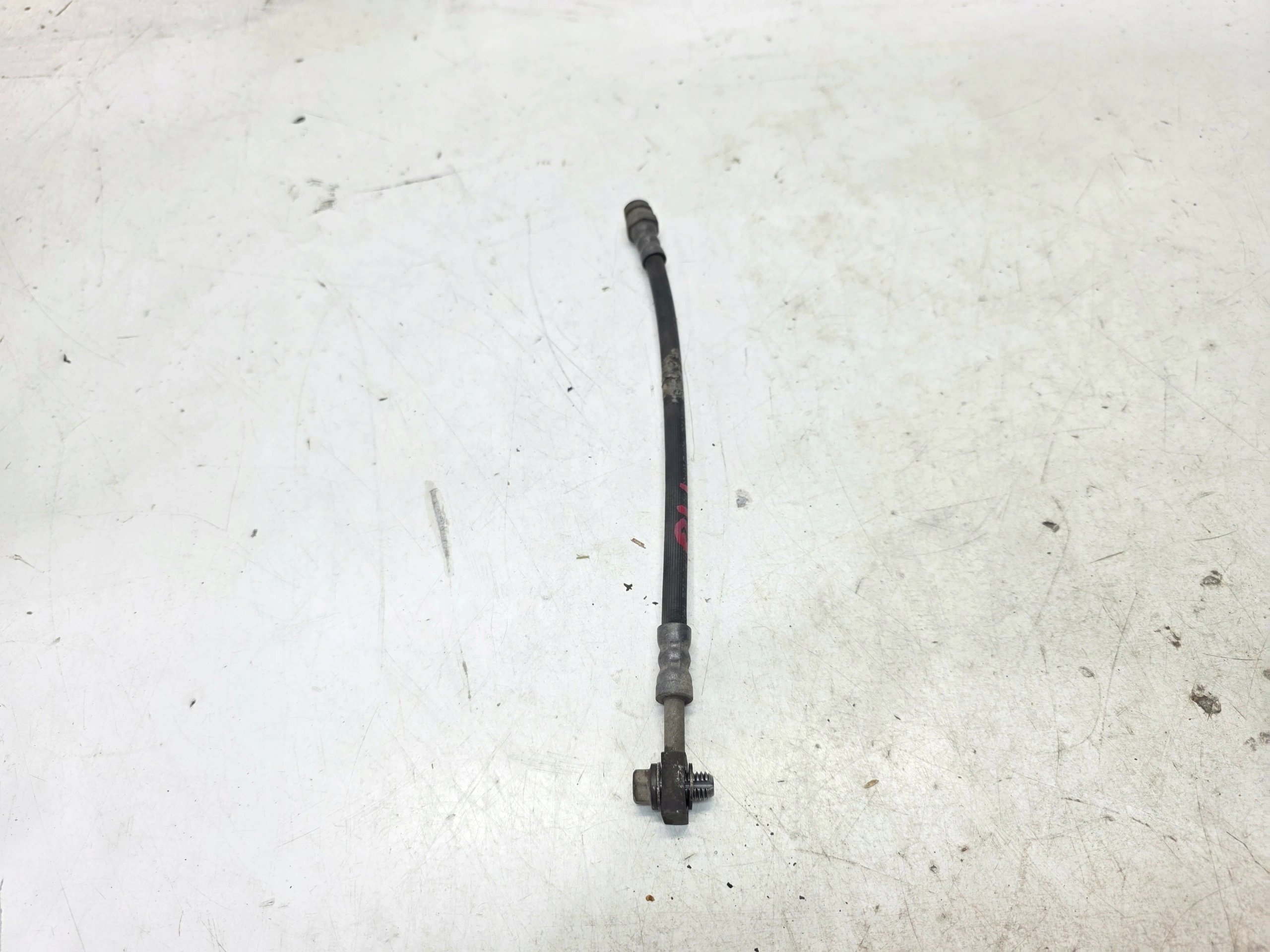 vedení brzdový třmenu záď AUDI A4 B9 8W0611775C