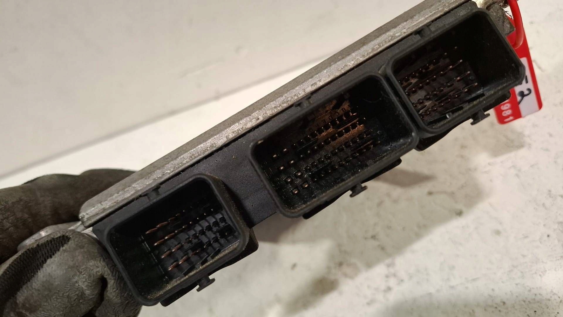 control unit of the engine computer 0281010765 Citroen Peugeot 2.2 HDI