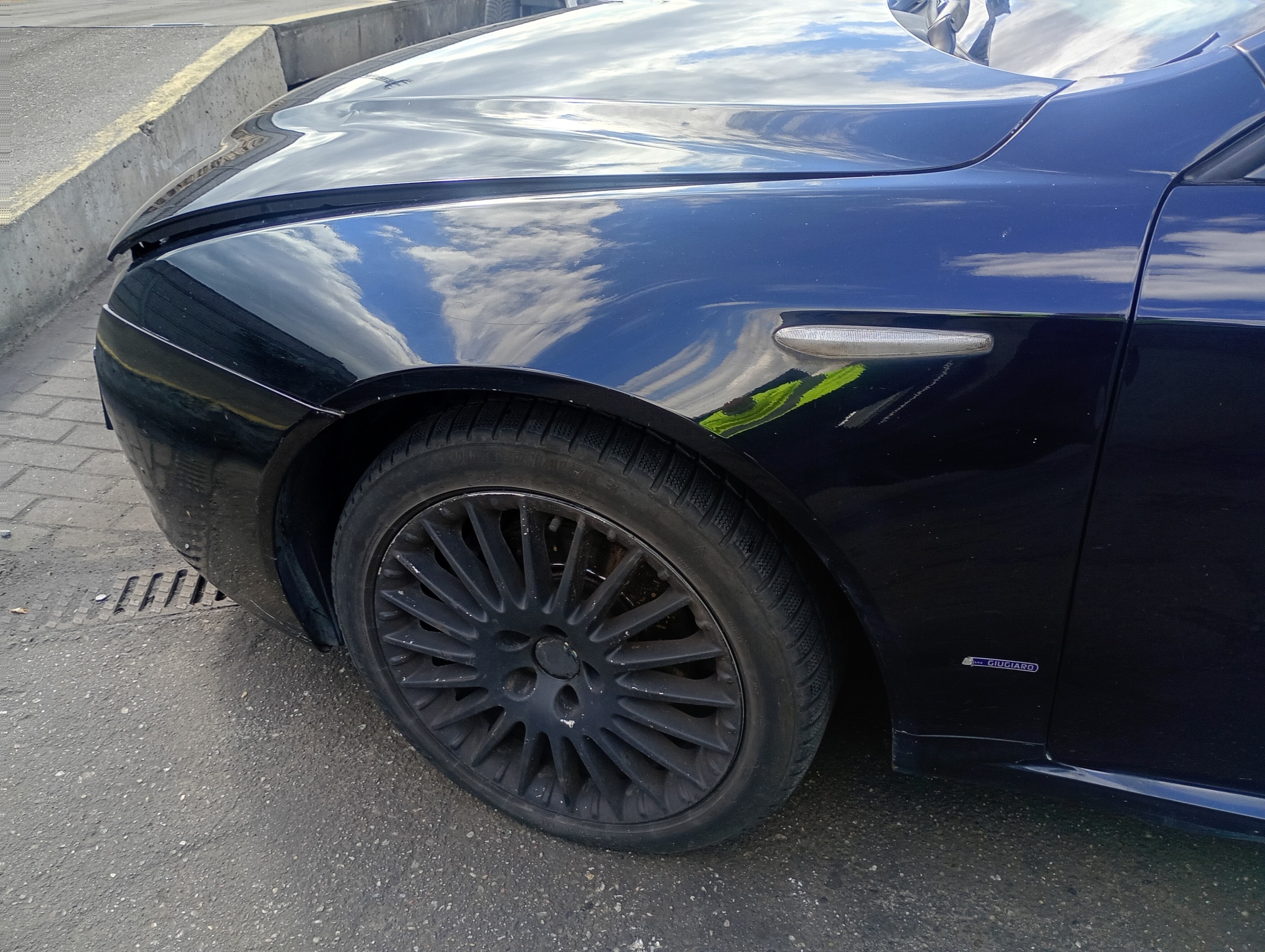 fender left front front Alfa Romeo 159 Sportwagon 05-08 lakieru 802/B