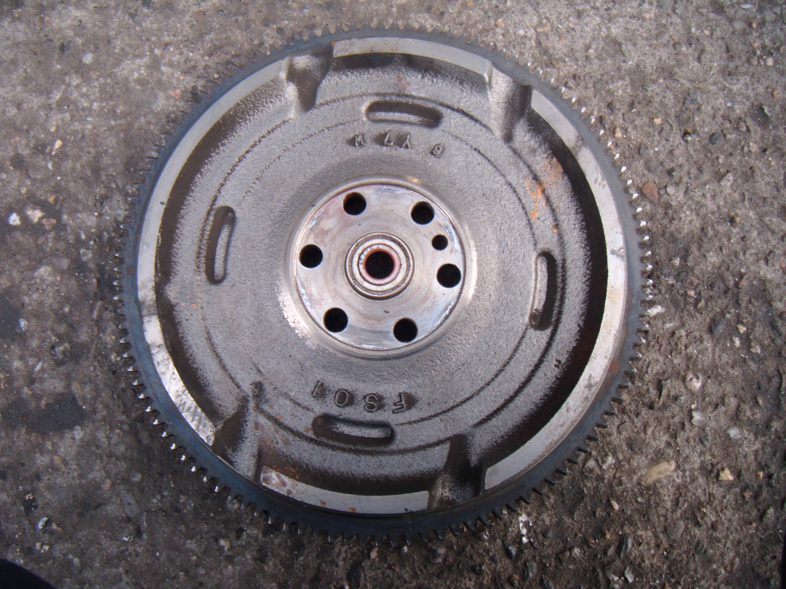 MAZDA PREMACY 2001-2005 2.0 B 130KM 96KW KOŁO ZAMACHOWE FS01 6Y7W