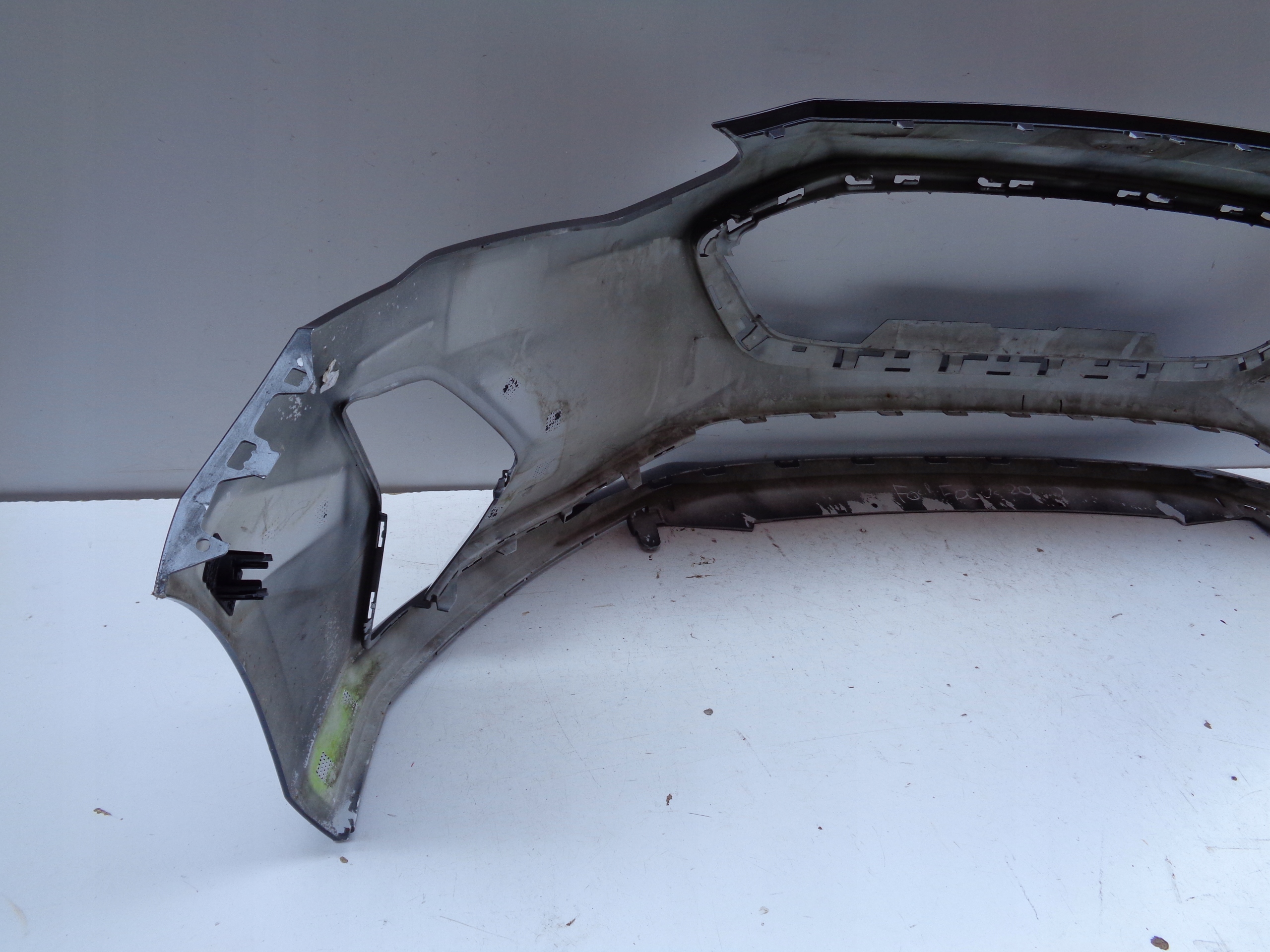 frontstoßstange FORD FOCUS MK4 18- NR 52309