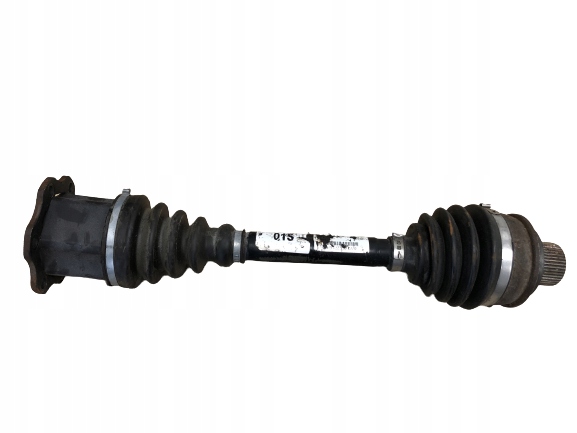 Піввісь лівий AUDI A4 B9 8W0407271E