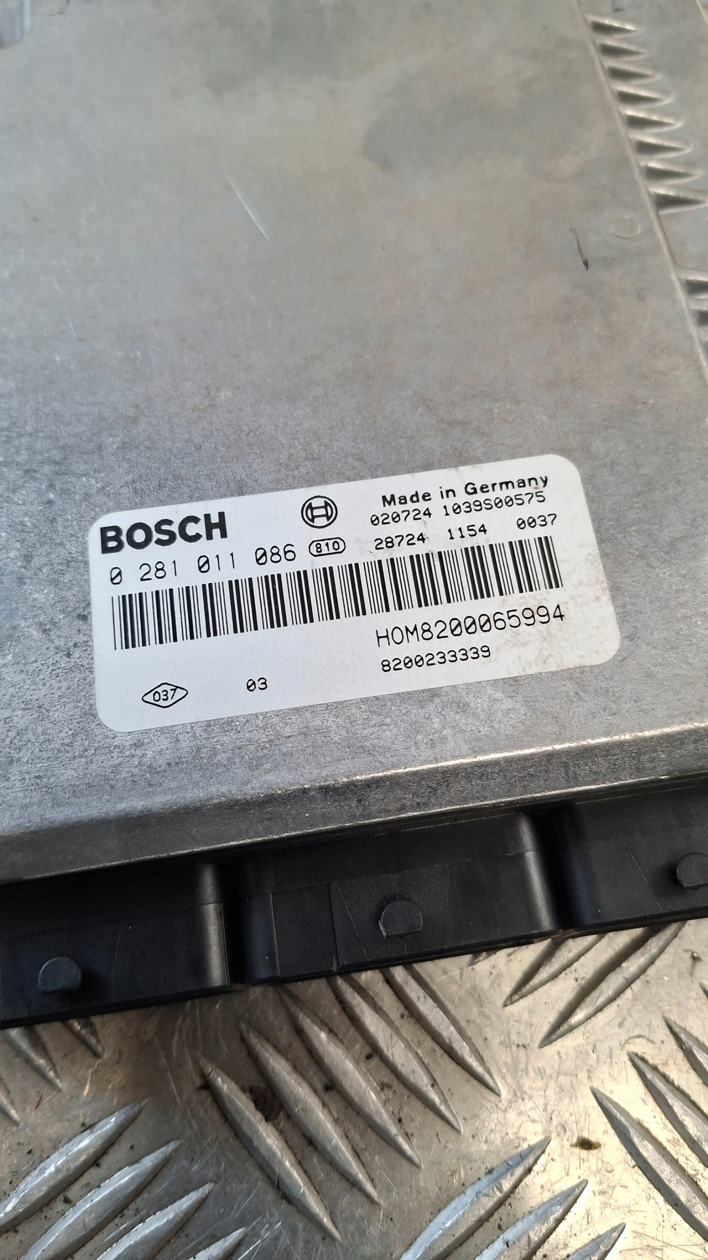 control unit of the engine VOLVO S40 1.9D