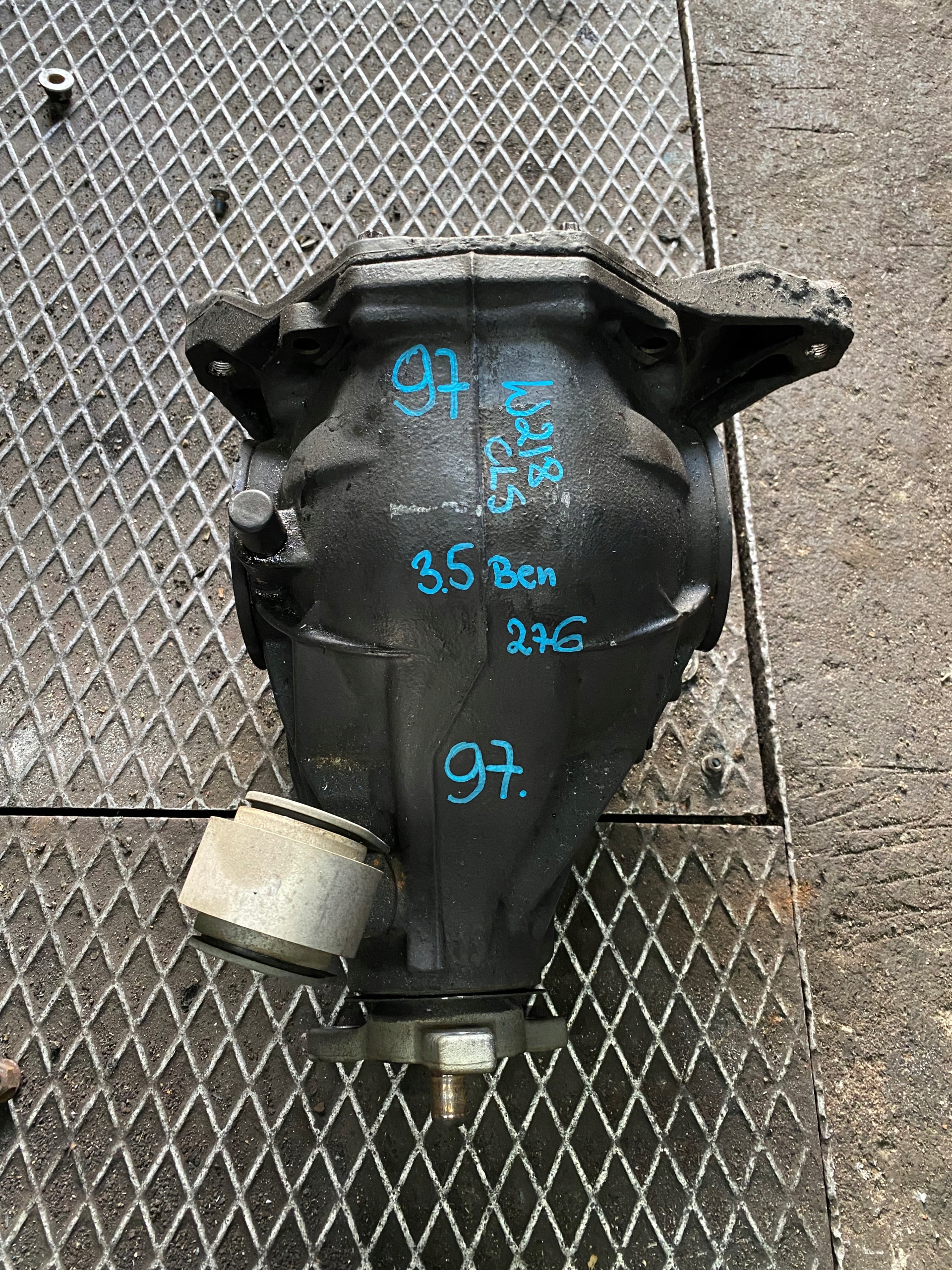 97 MERCEDES W218 CLS задній міст 3.5 CGI