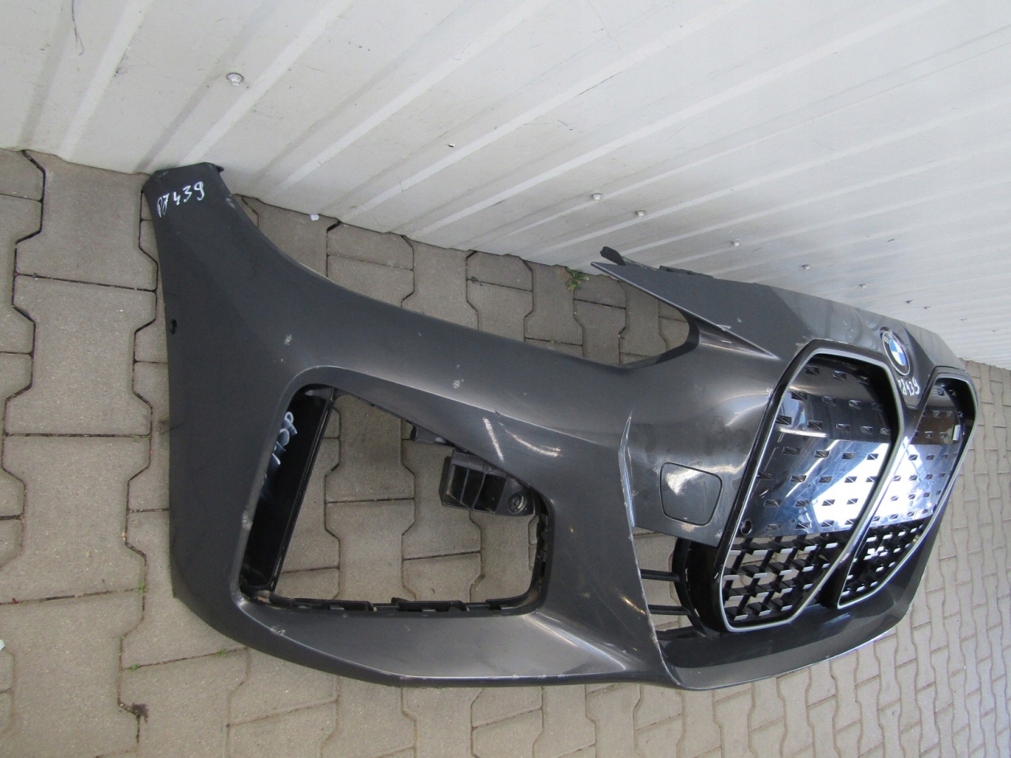 Zderzak przód BMW i4 4 G26 Gran Coupe M Pakiet E-DRIVE 21- Kolor szary