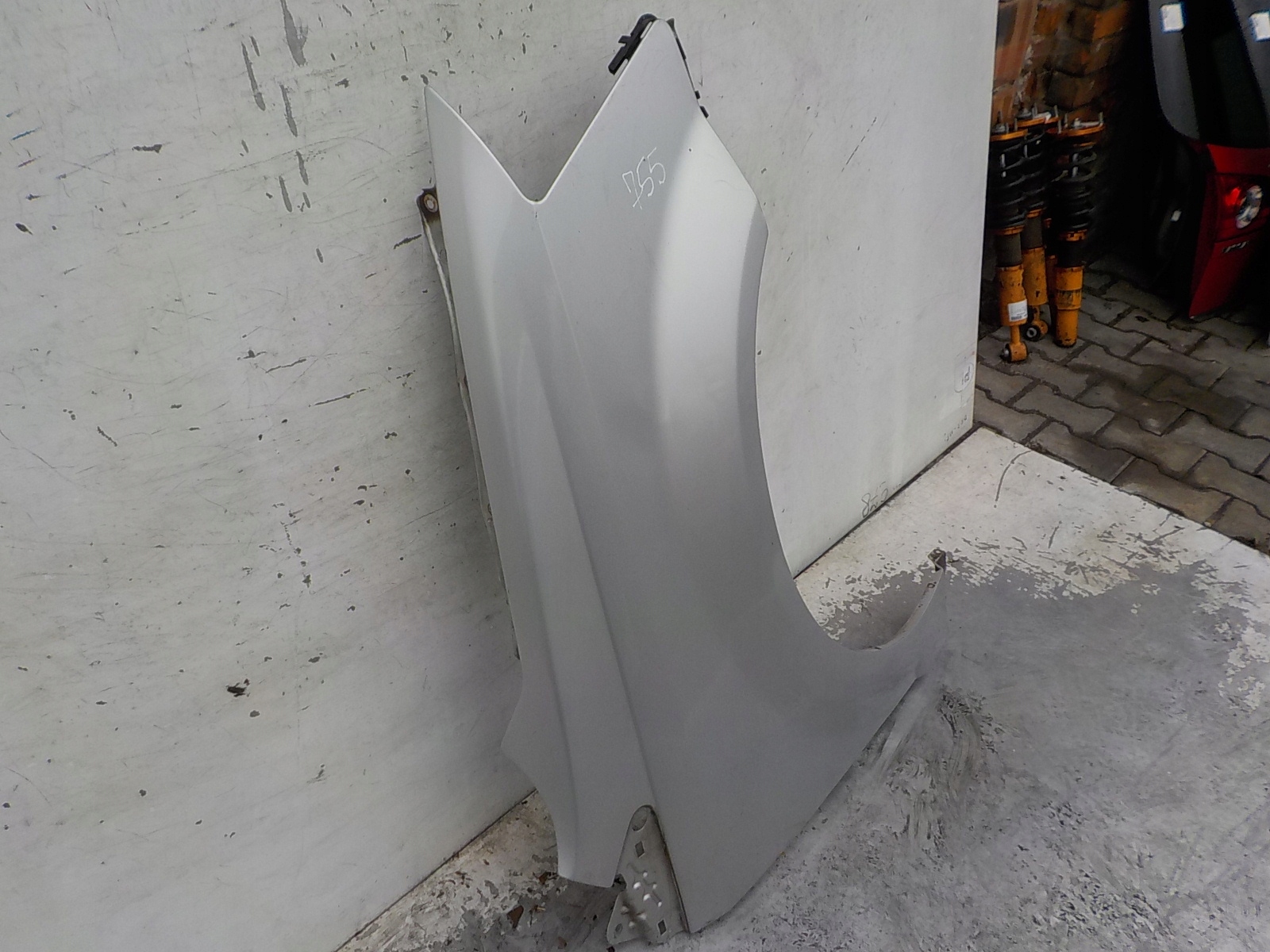 755 CHRYSLER GRAND VOYAGER V fender right front