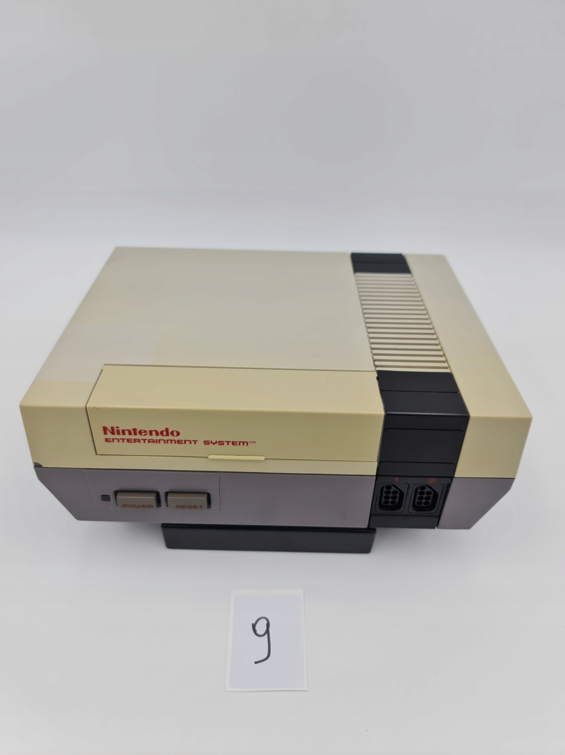Konsola Nintendo NES NESE-001
