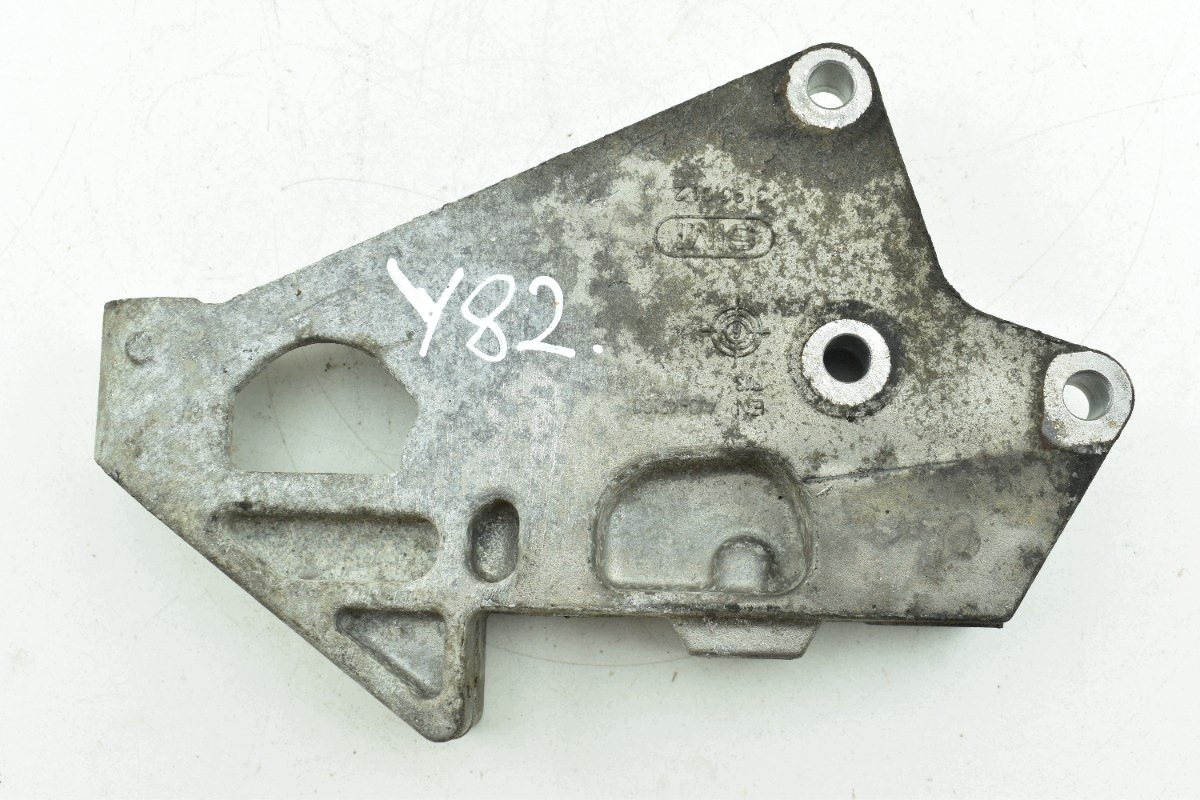 holder engine mount AUDI TT 8J VW GOLF V 3.2 3.6 V6 022199354S