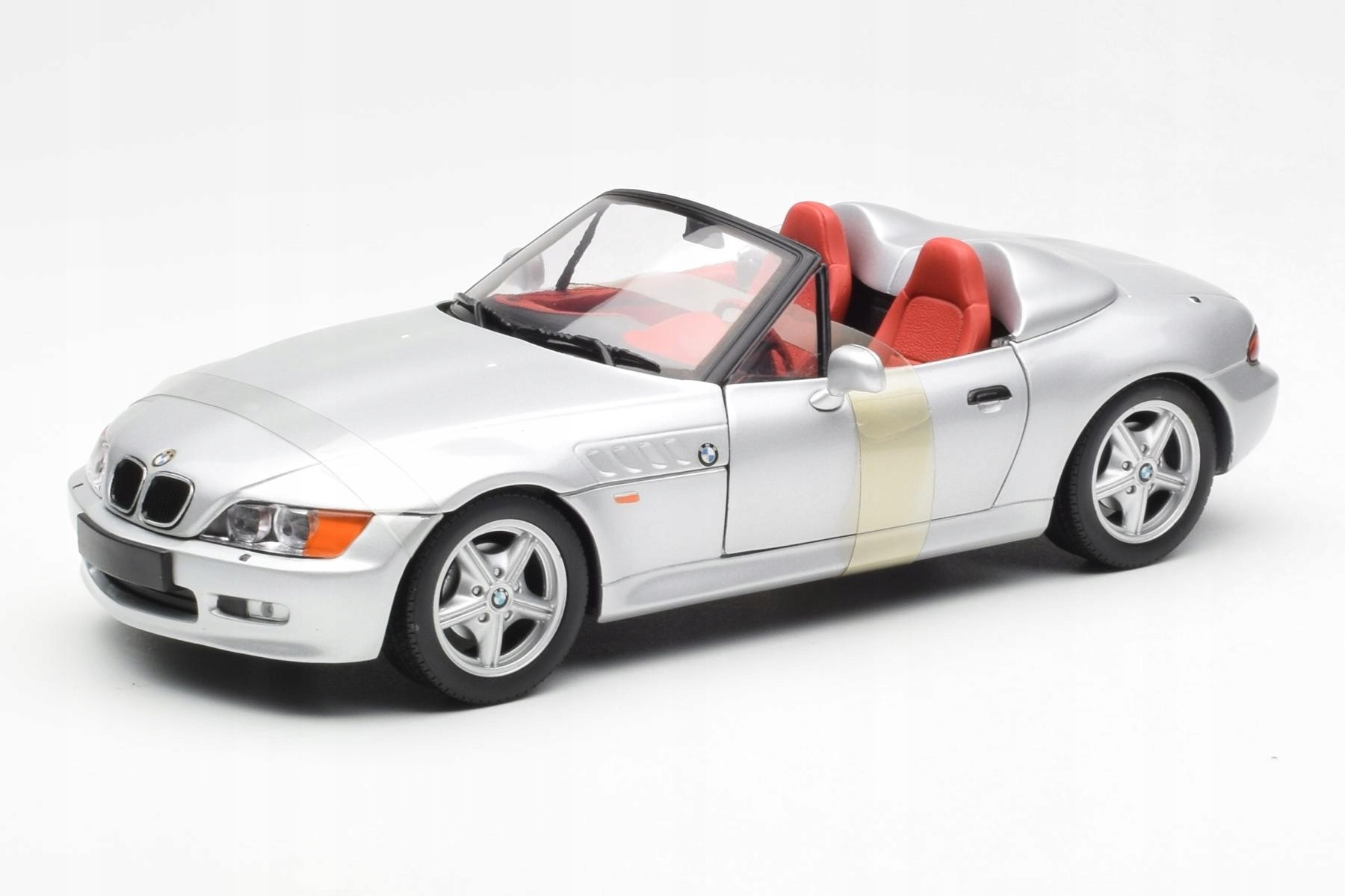 Bmw Z3 E36/7 Speedster 1.9 Silver Ut Modely 1/18
