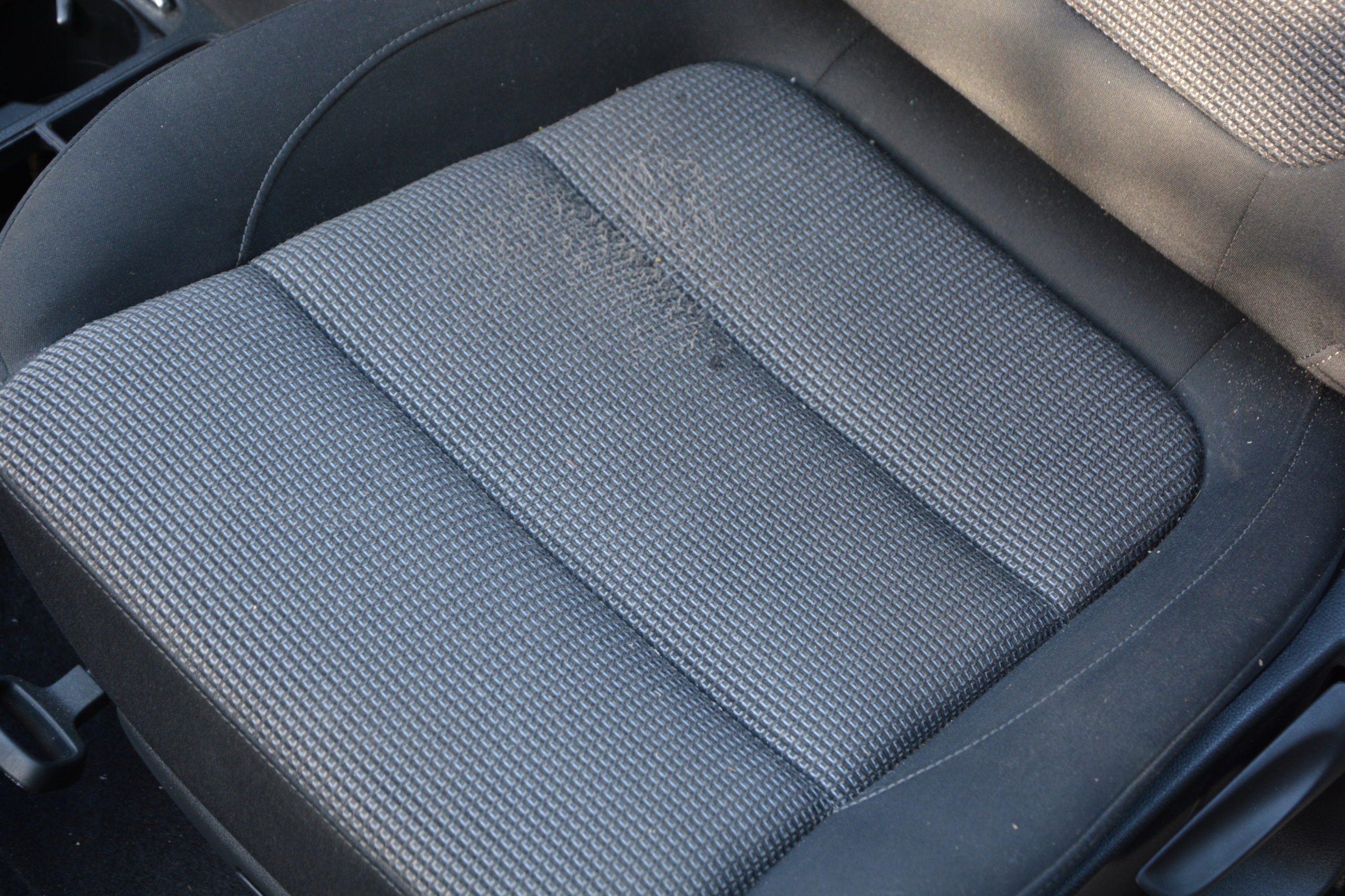 FOTELE KANAPA BOCZKI VW SHARAN 7N 7 osobowe Jakość części (zgodnie z GVO) Q - oryginał z logo producenta części (OEM, OES)