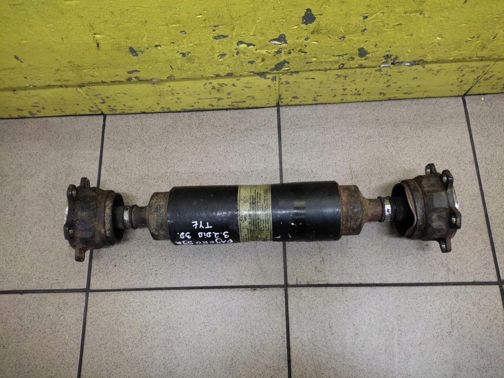 MITSUBISHI PAJERO III 3.2 DID cardan rear part