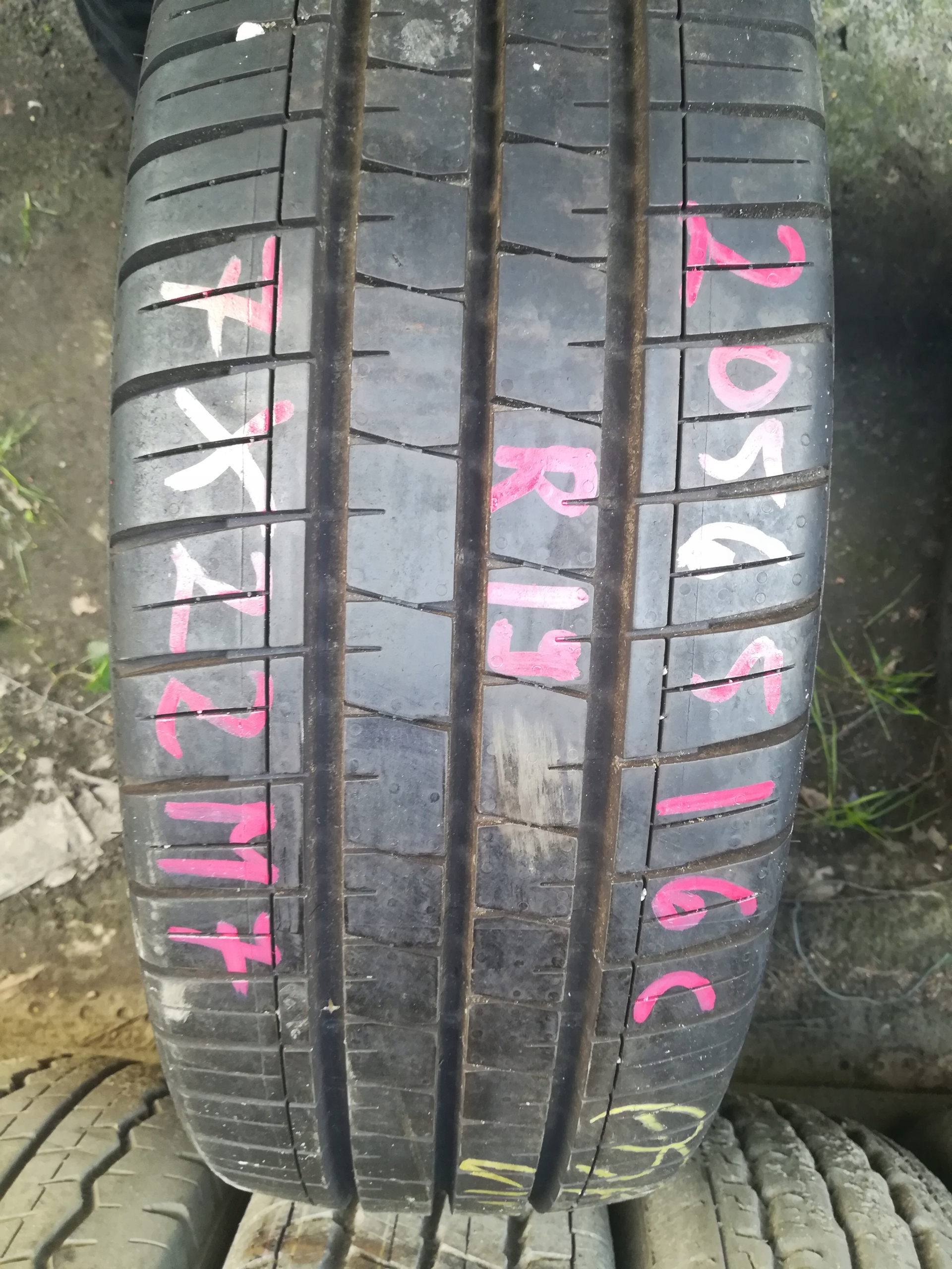 Vredestein Comtrac 2 205/65/16 107/105 T