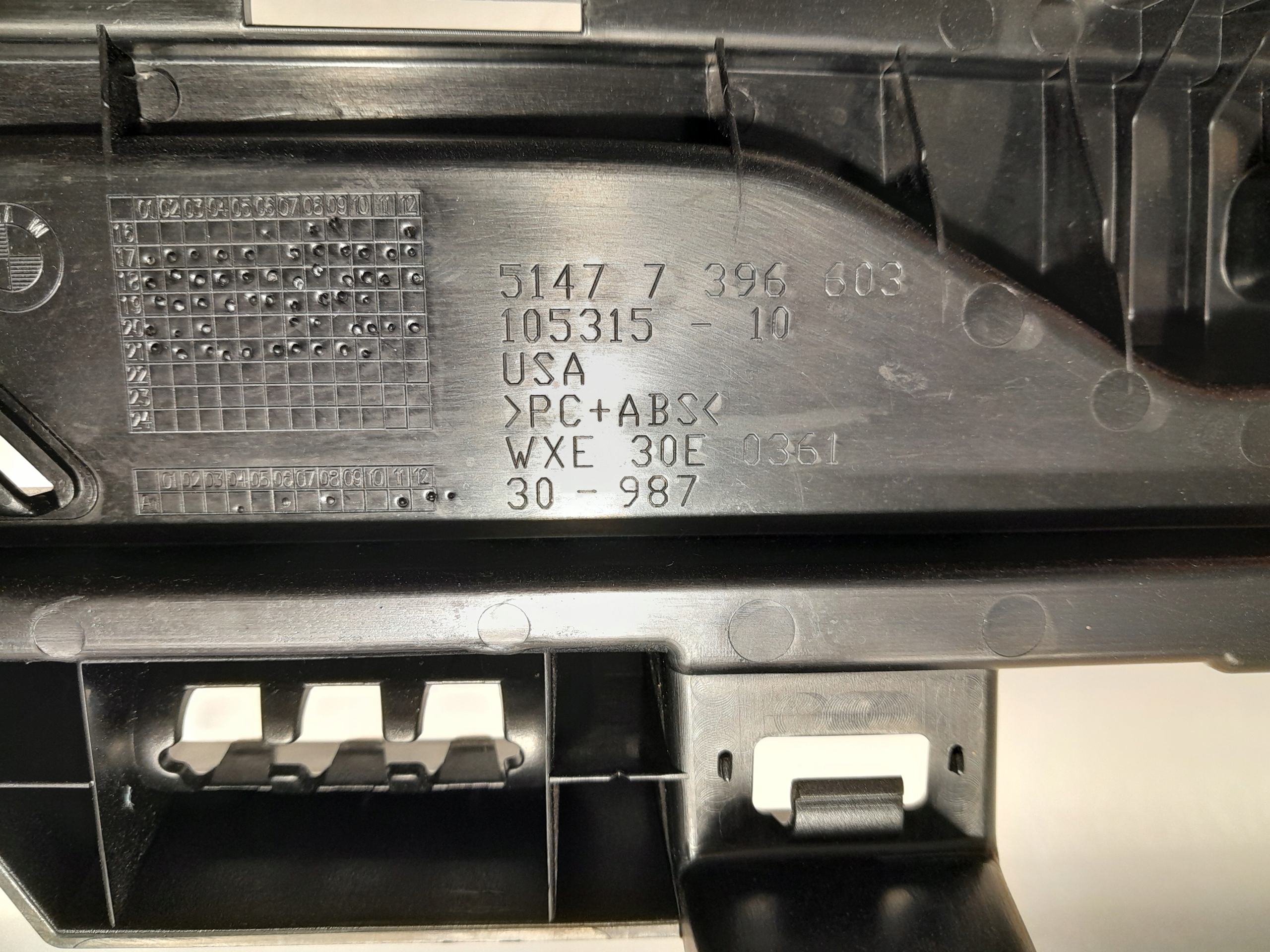 BMW X3 G01 LCI cover holder boot left 7396603