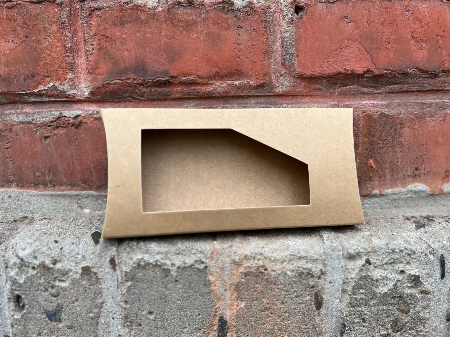 

Opakowanie na czekoladę 16,5x8,5x1,7 cm Kraft