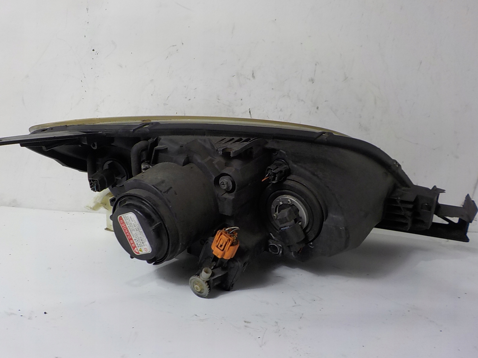 MAZDA 3 and BK HB XENON light left front front UK