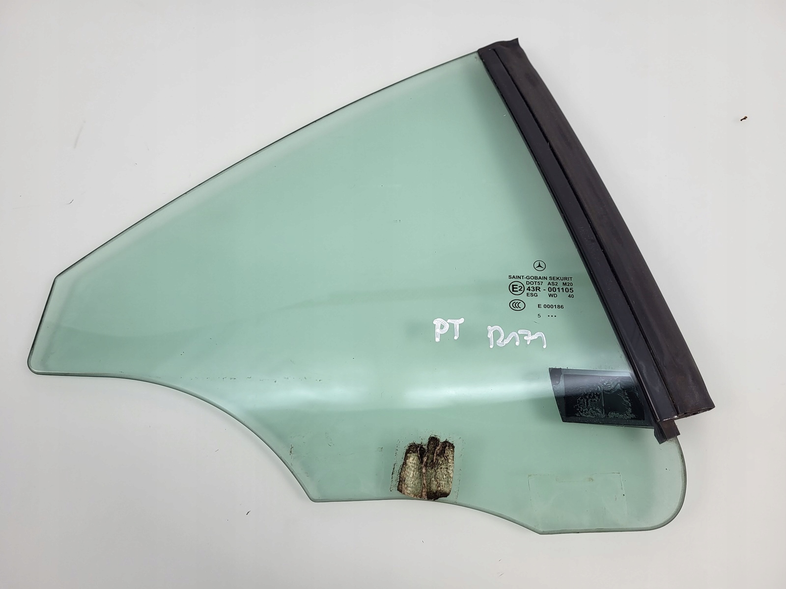 MERCEDES SLK R171 CABRIO window right rear part MALA