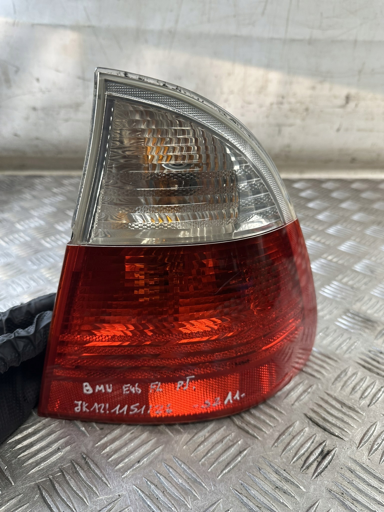 far desni stražnji dio BMW E46 LIFT KOMBI