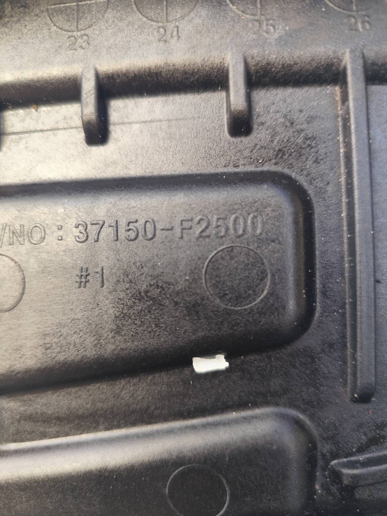 HYUNDAI ELANTRA VI držač akumulatora 37150F2500