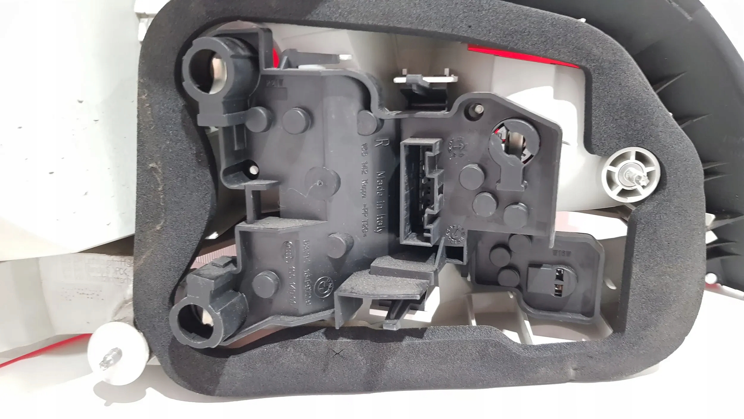 фонарь правый задний BMW E82 Купе кабриолет 2VP009615-04