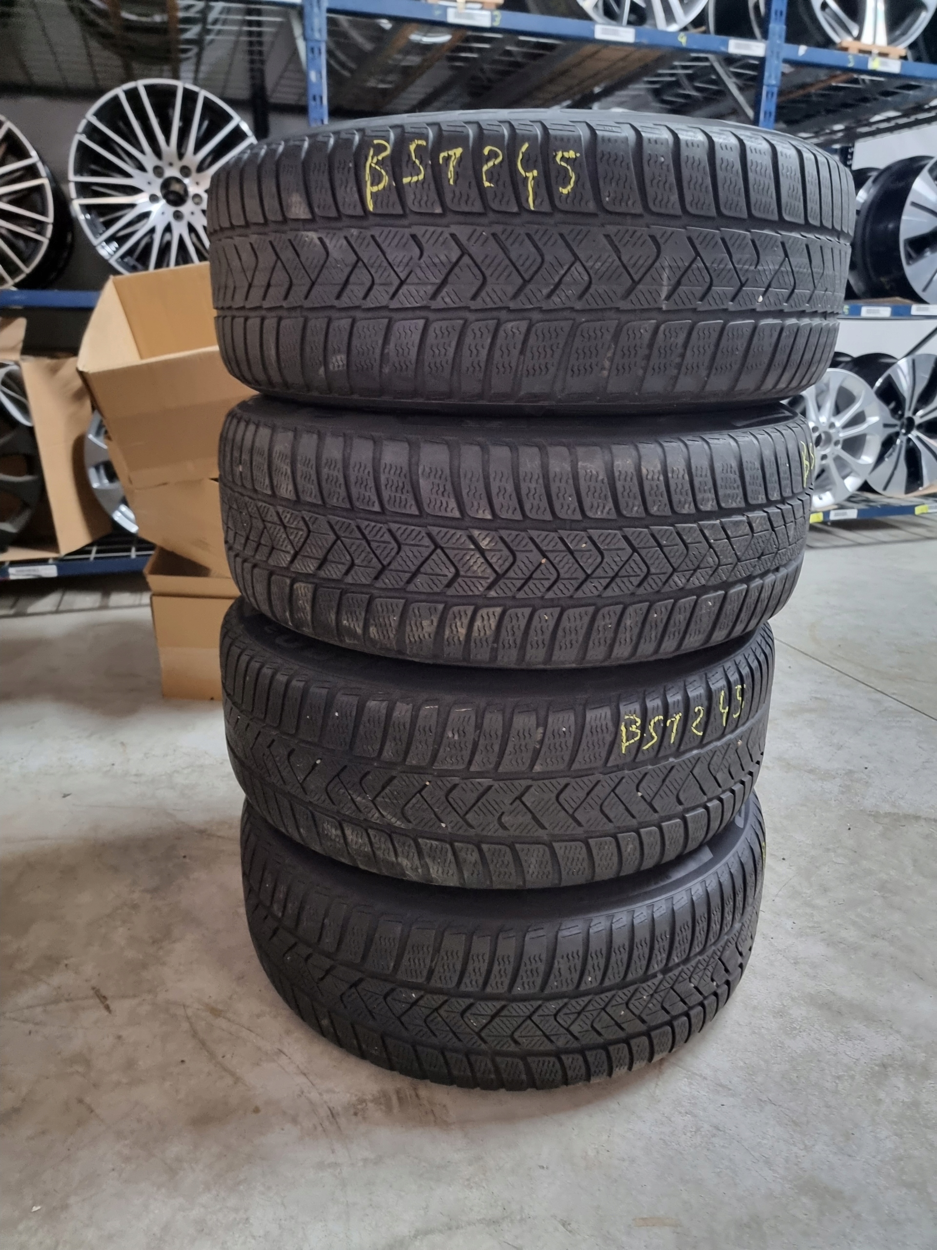 Koła BMW G30 G31 17 CALI ZIMOWE Pirelli RFT 2019 Odsadzenie (ET) 27