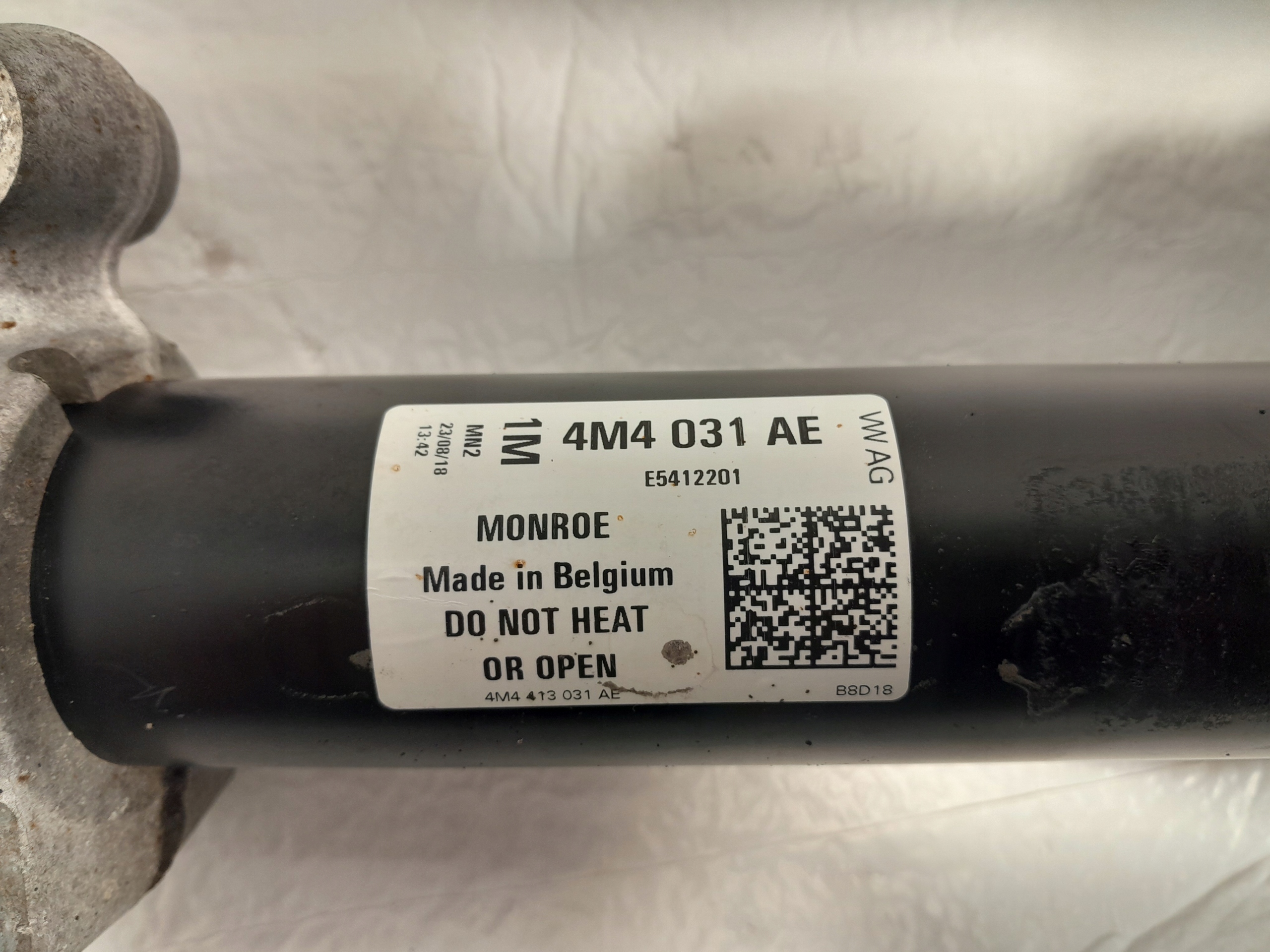PORSCHE CAYENNE 9Y shock absorber KIEL left front 4M4031AE 4M0413037