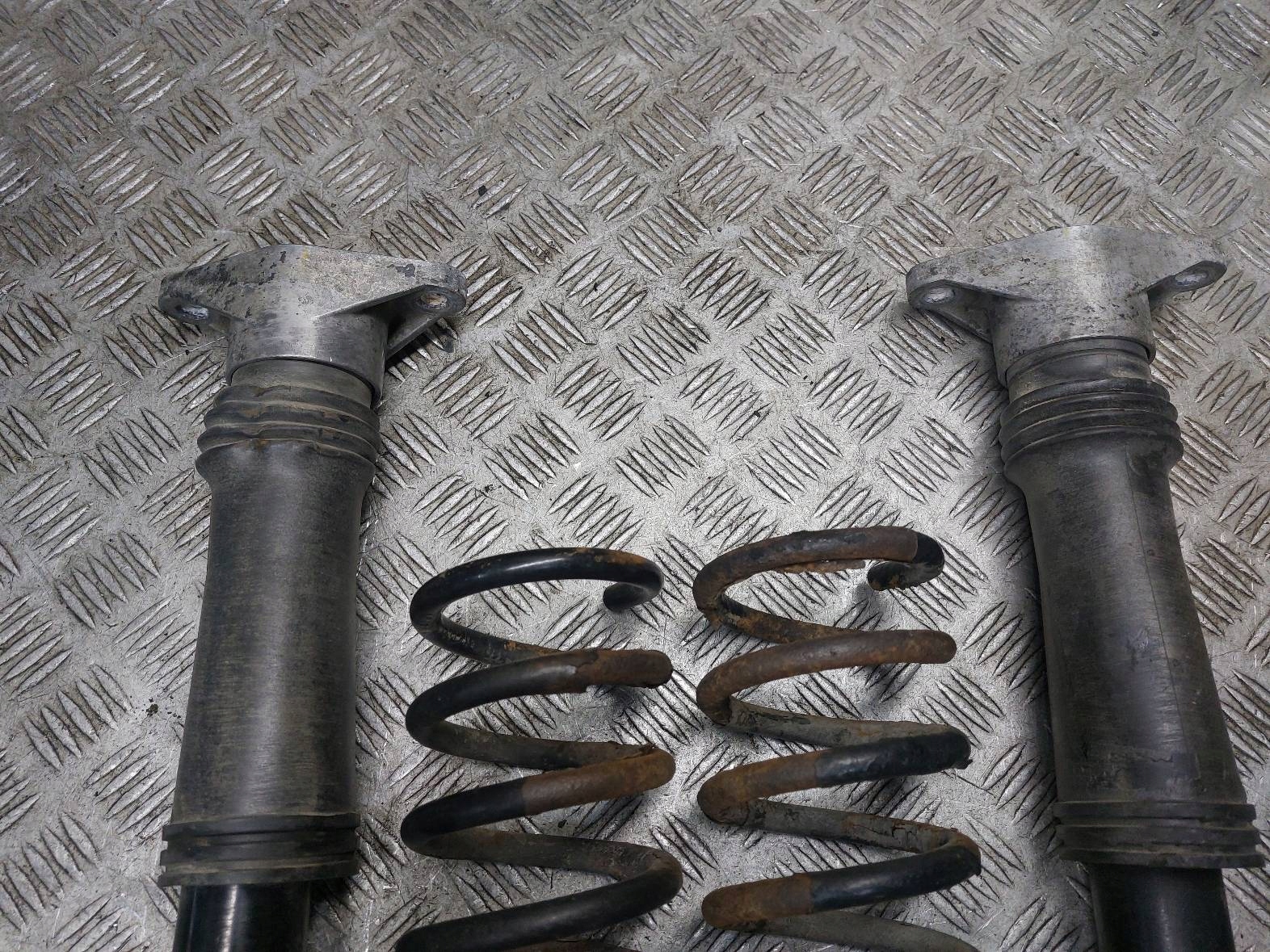 shock absorber + spring left rear part + right rear part HYUNDAI I30 and LIFT