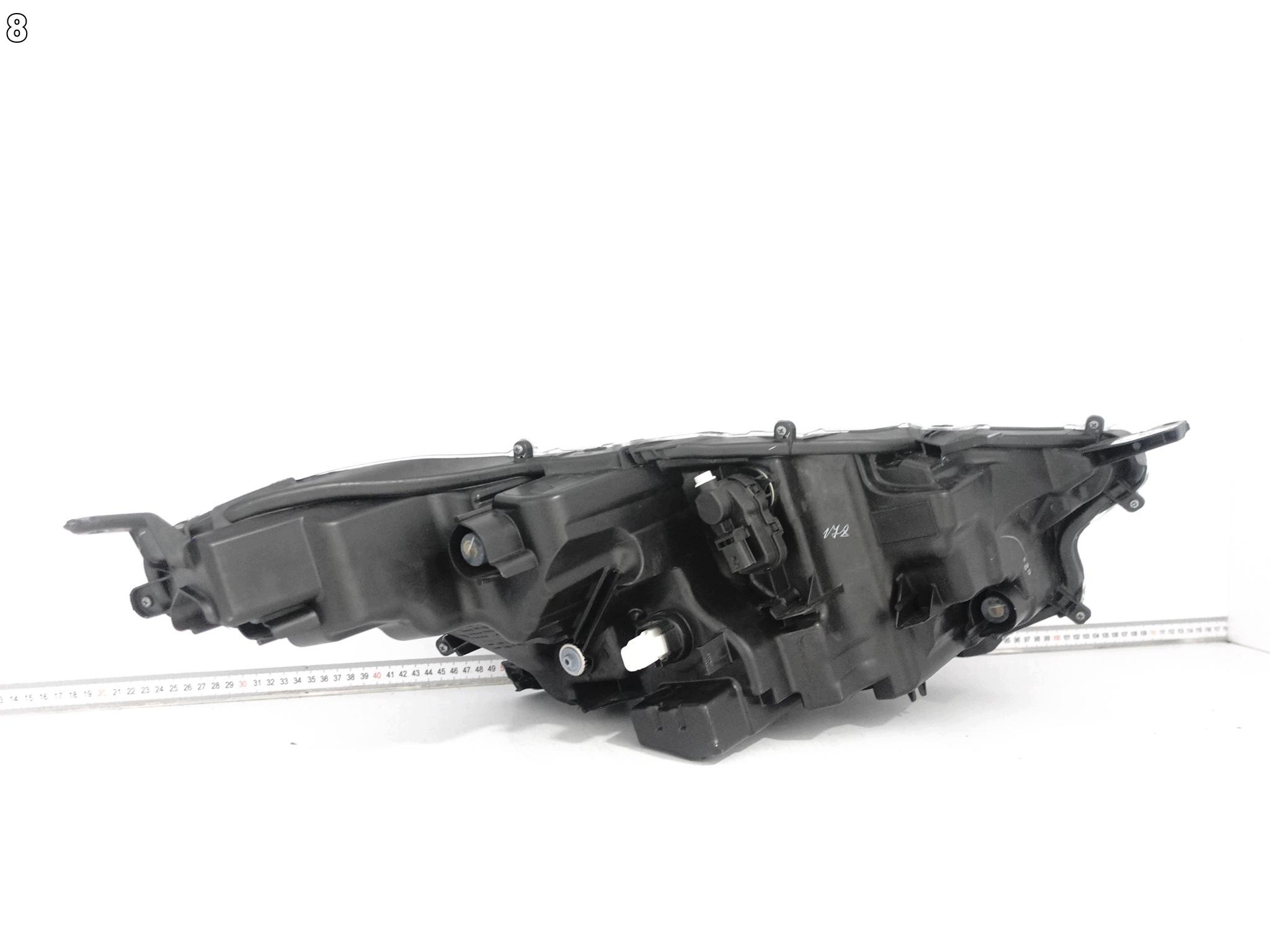 TOYOTA YARIS IV (4 GENERACJA) XP210 GR 20- light FULL LED left front EU