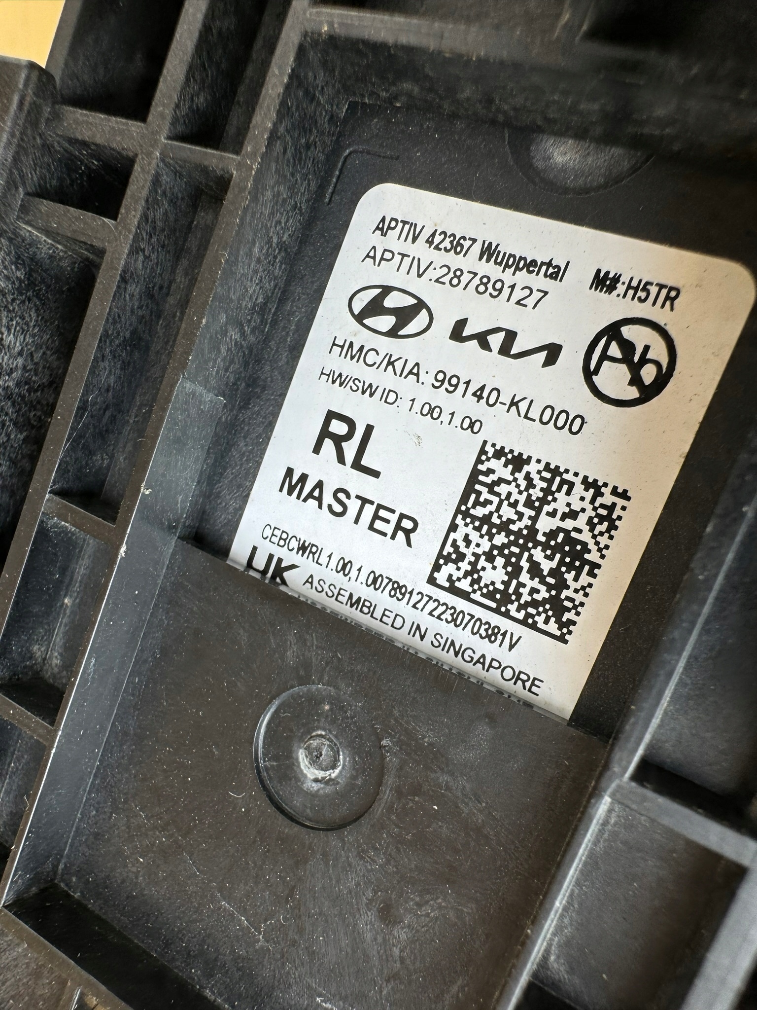 HYUNDAI IONIQ 6 VI 22R- SENSOR CZUJNIK RADAR MARTWEGO POLA HYUNDAI IONIQ 6 VI 22R- SENSOR CZUJNIK RADAR MARTWEGO POLA