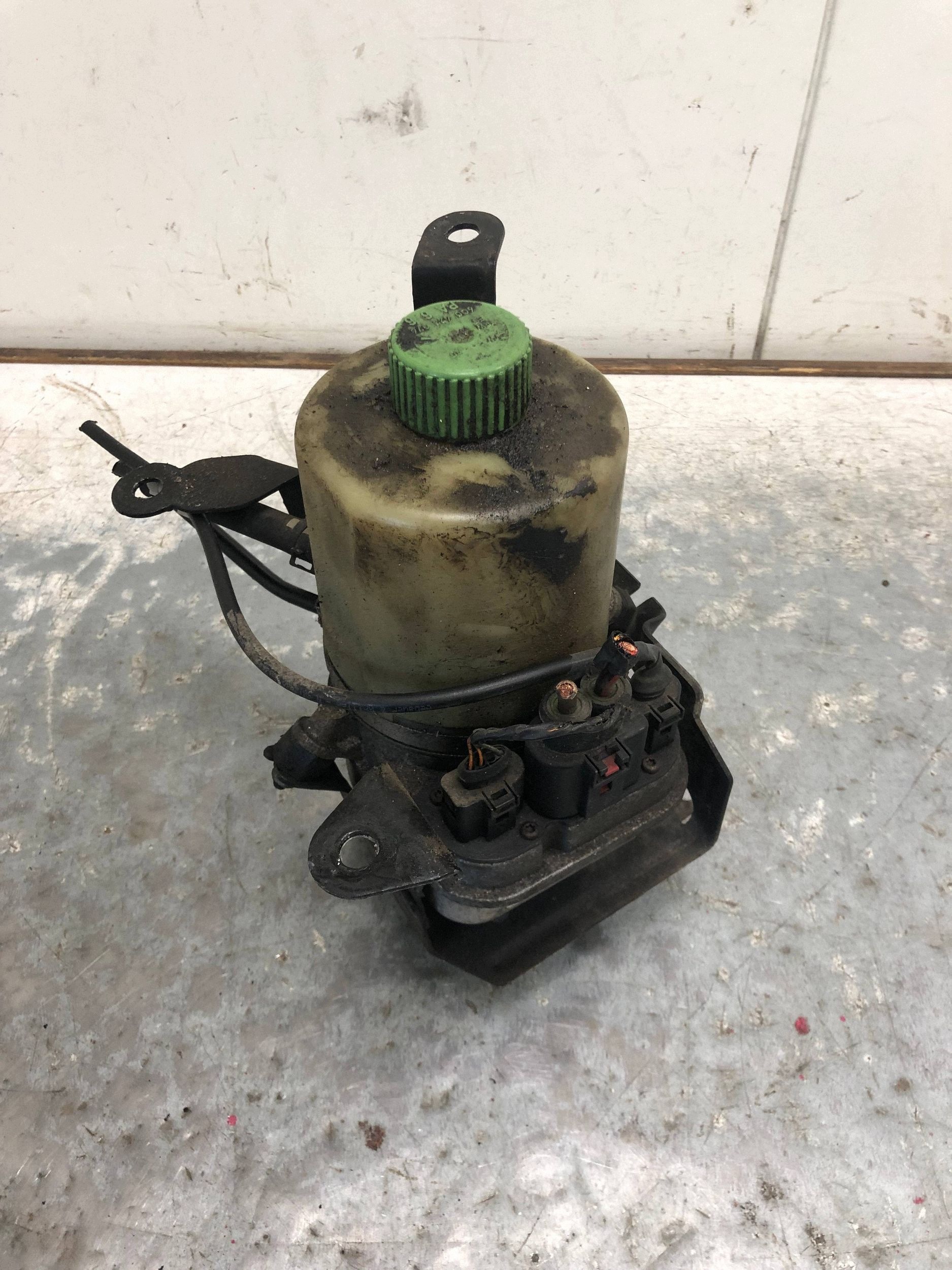 servo pump SKODA FABIA MK2 6R0423156A