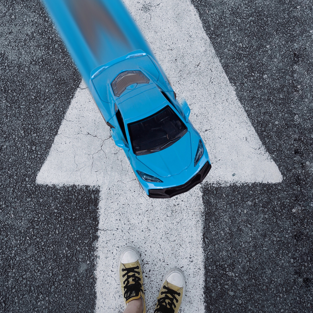 SAMOCHODZIK METALOWE AUTKO DLA DZIECI AUTO SAMOCHÓD SUPERCAR Z NAPĘDEM Model MalPlay