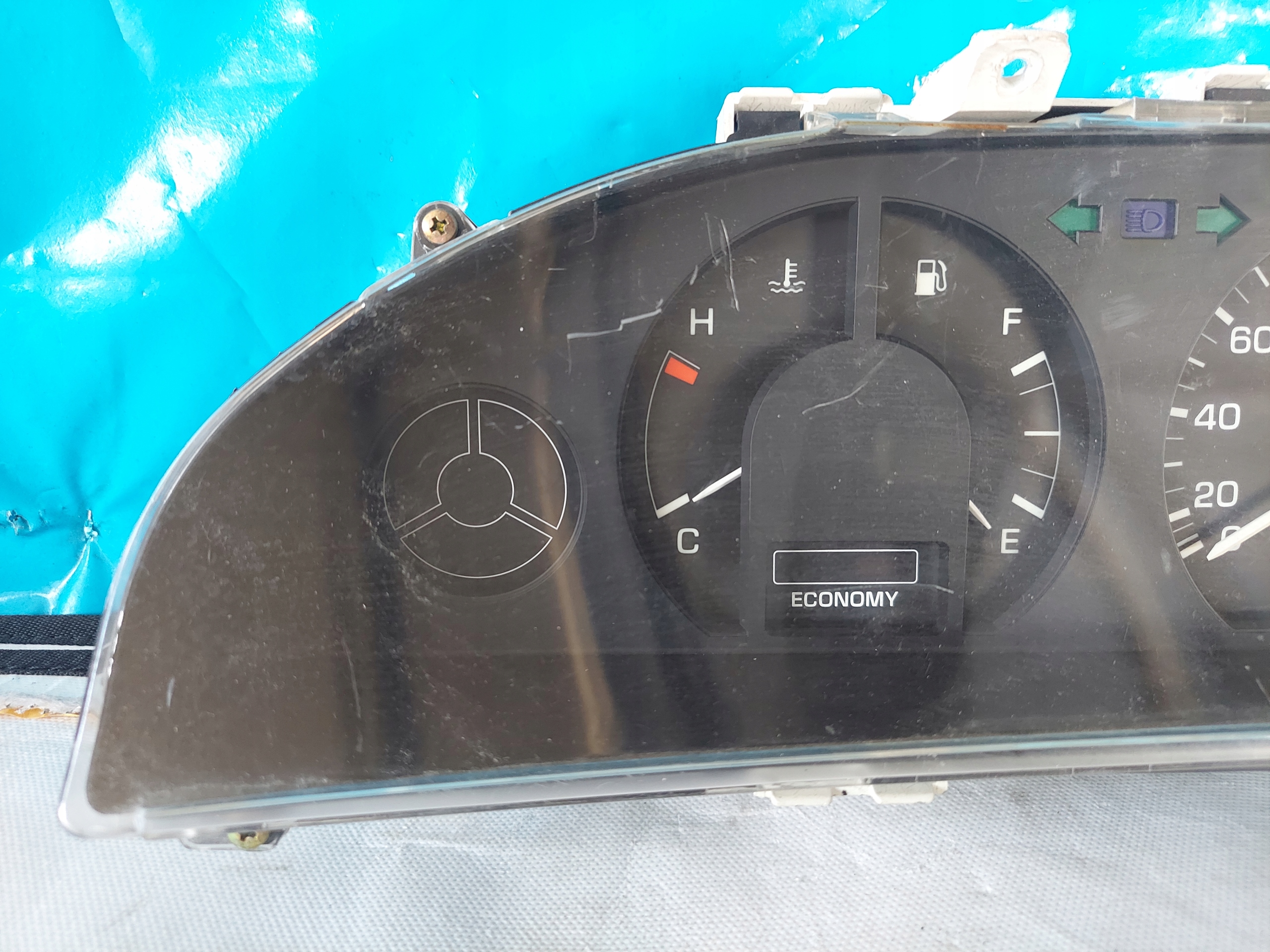 dials clock TOYOTA COROLLA E9 83200-1A260