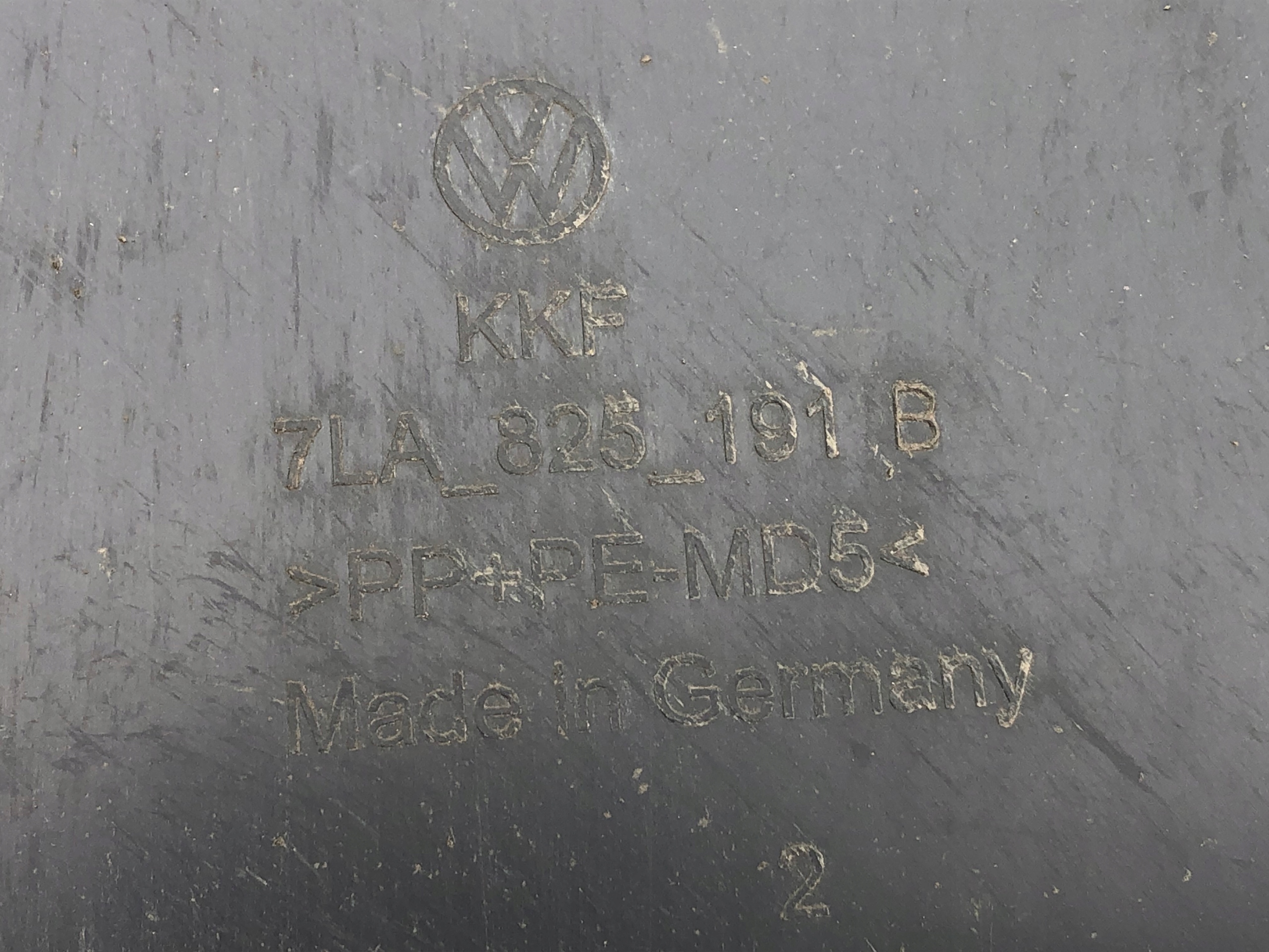 abdeckung Blende Abdeckung Unterfahrschutz VW T6 7LA825191B