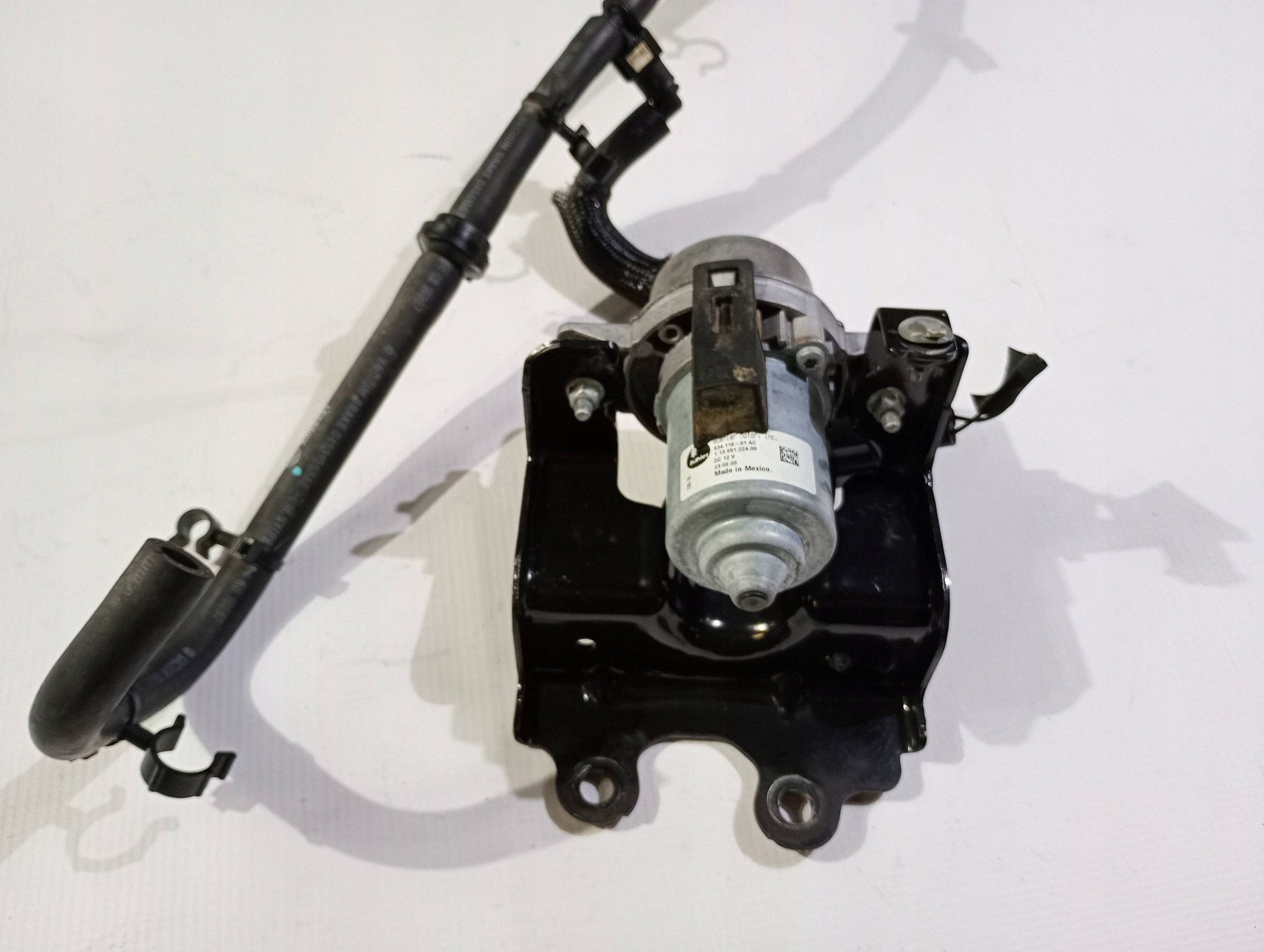 Pompe à vide vacum ukladu Frein Dodge Challenger 2015