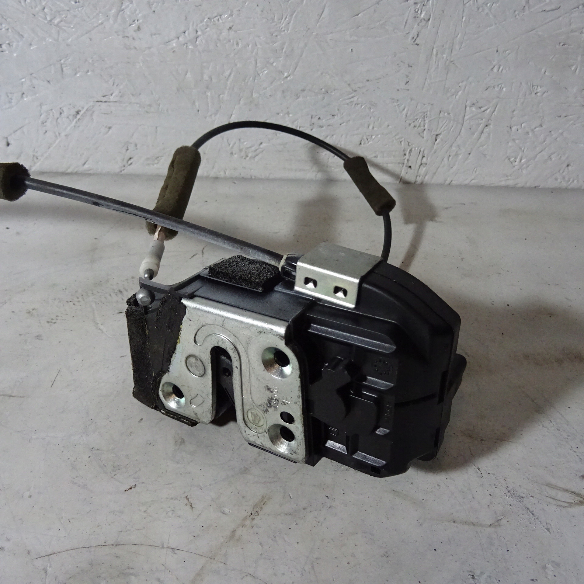 INFINITI FX30 II lock door rear part right
