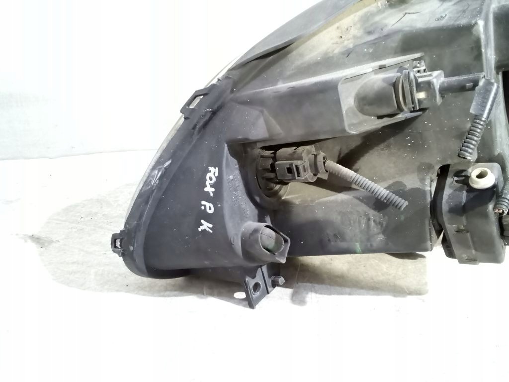 VW Fox light right front front