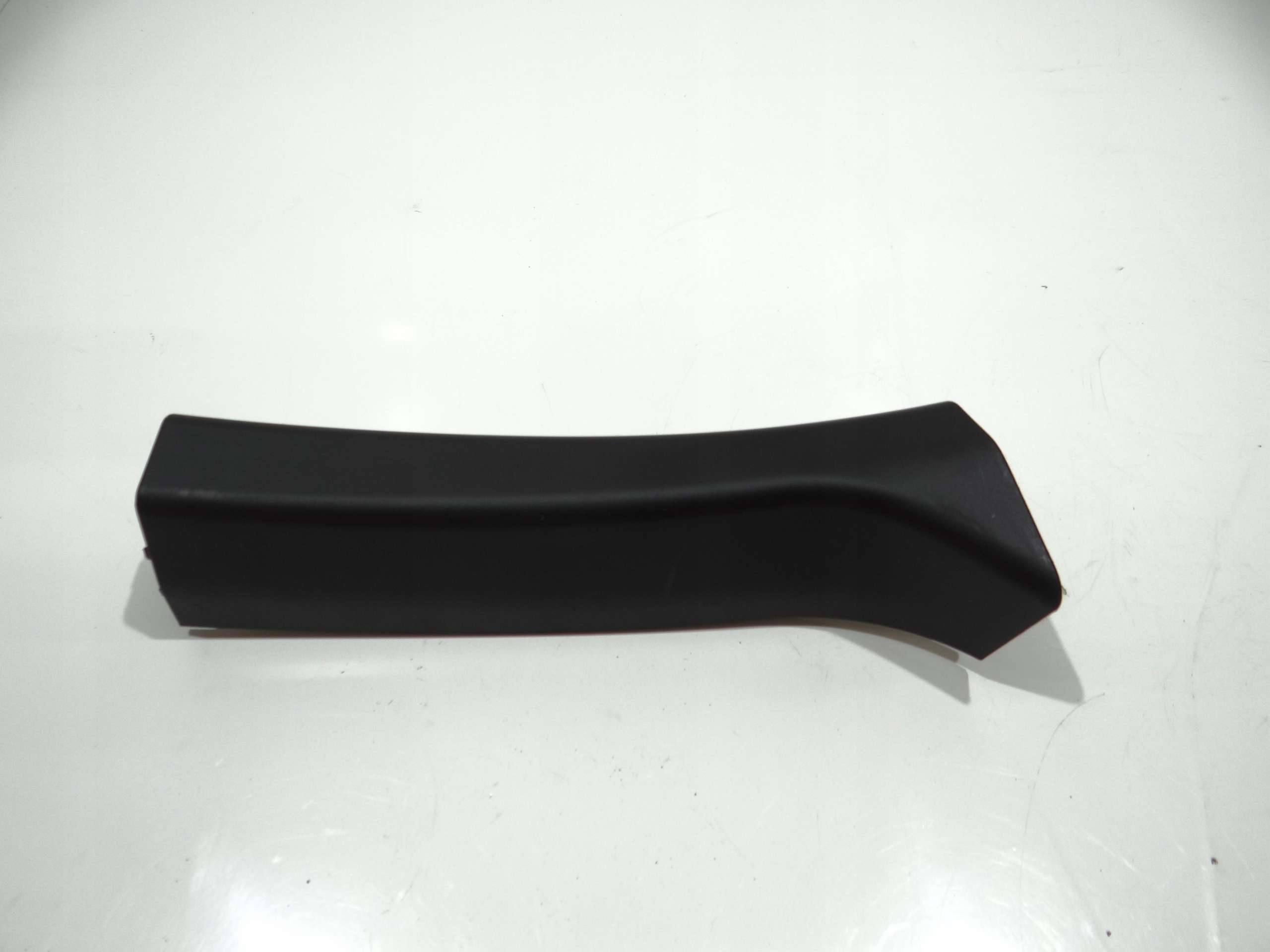 cover SLUPKA left BMW F07 7201655