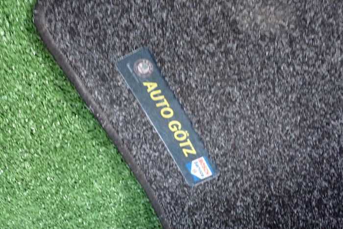 SKODA ROOMSTER mats samochodowe kpl