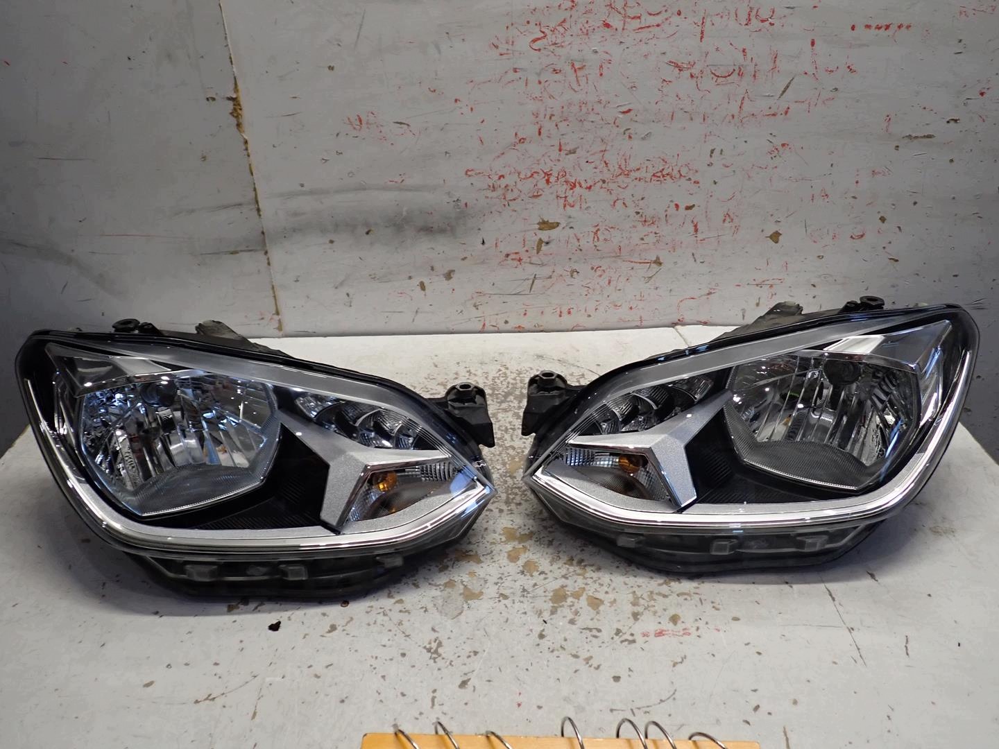feu avant avant droit VW UP LIFT 2016- LED 1S1941016AA
