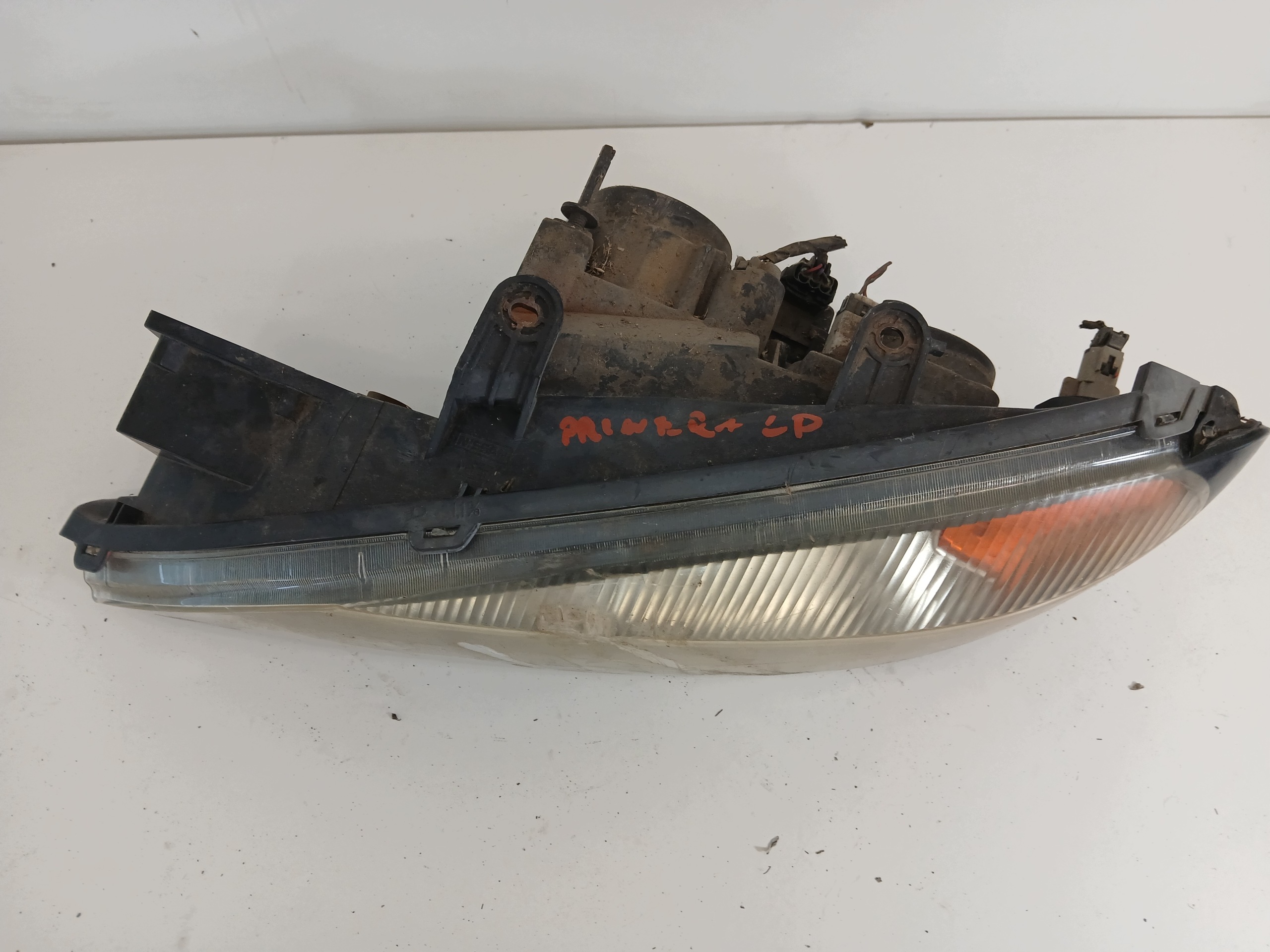NISSAN PRIMERA P11 LIFT light left front