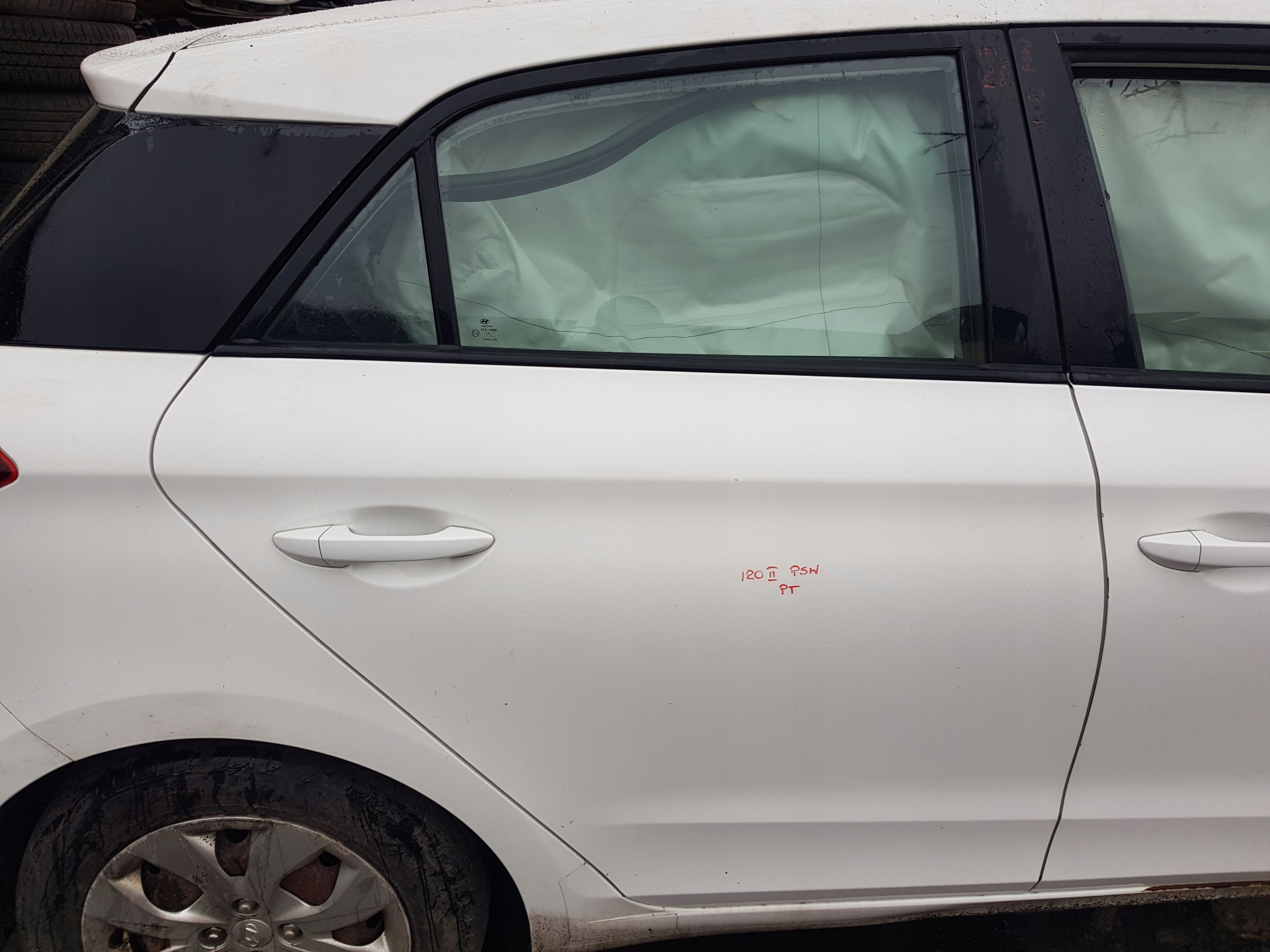HYUNDAI I20 II Tür rechts heck PSW 2014