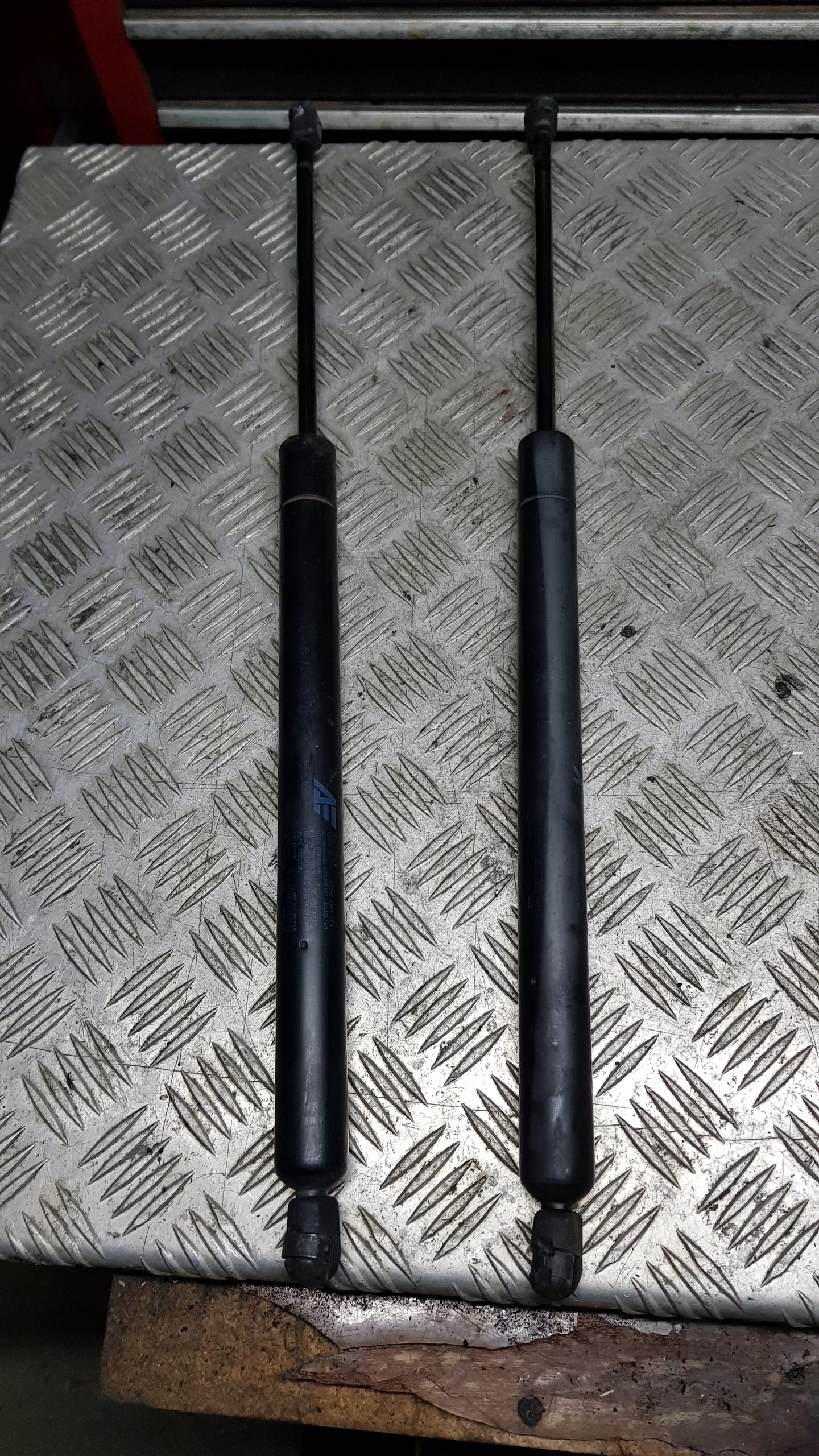 SHARAN GALAXY SHARAN SILOWNIKI bonnet damper TELESKOPY