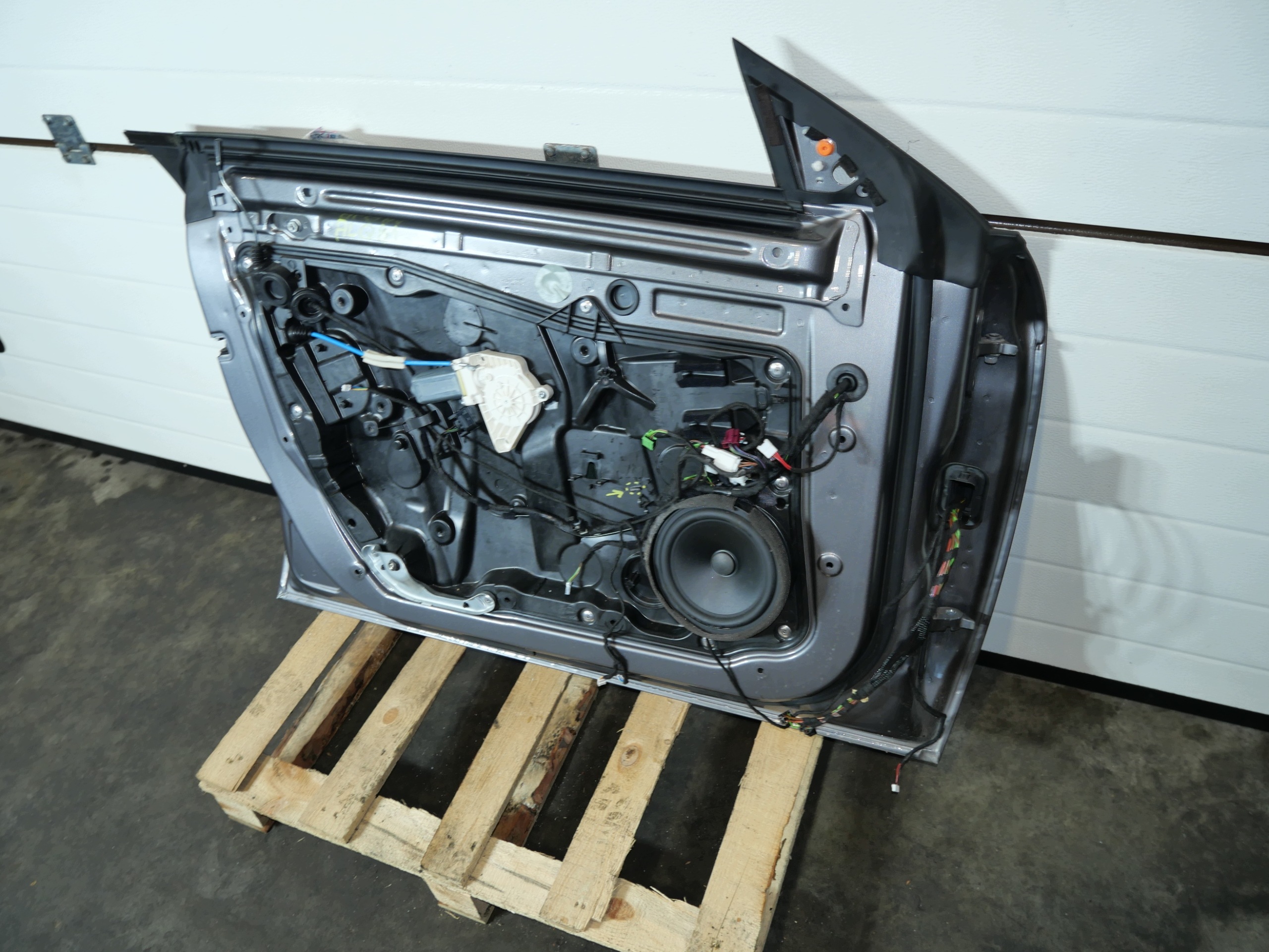 MERCEDES CLA 117 AMG door left front