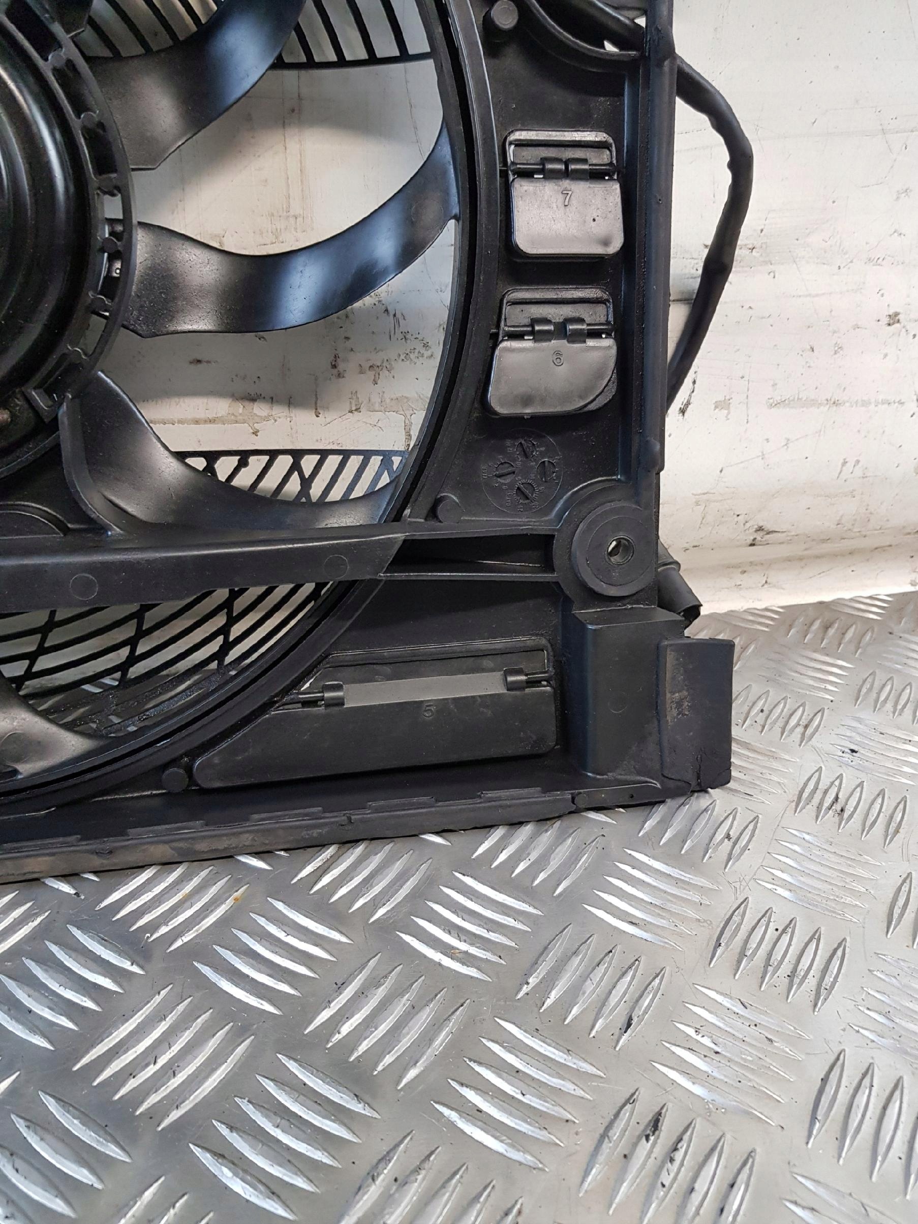 ventilátor chladiče OE 8380781 BMW E39 2.0B EU