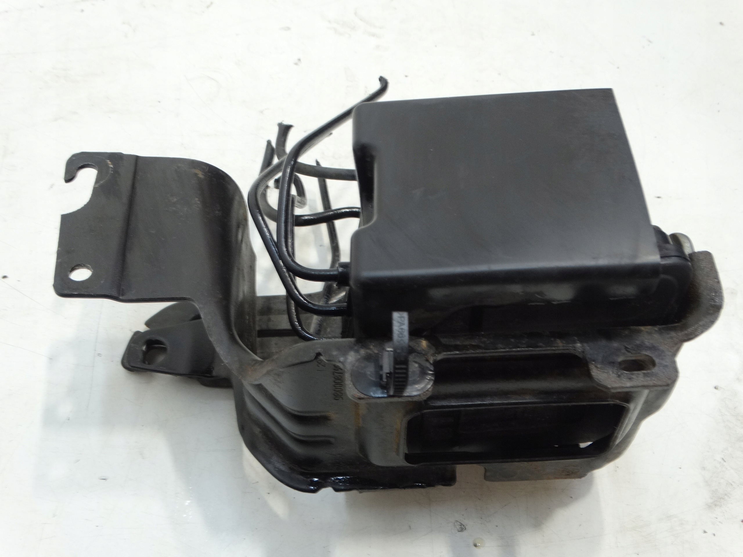 control unit module pump ABS CITROEN PEUGEOT 1.6 BLUEHDI 16R. 9819474880