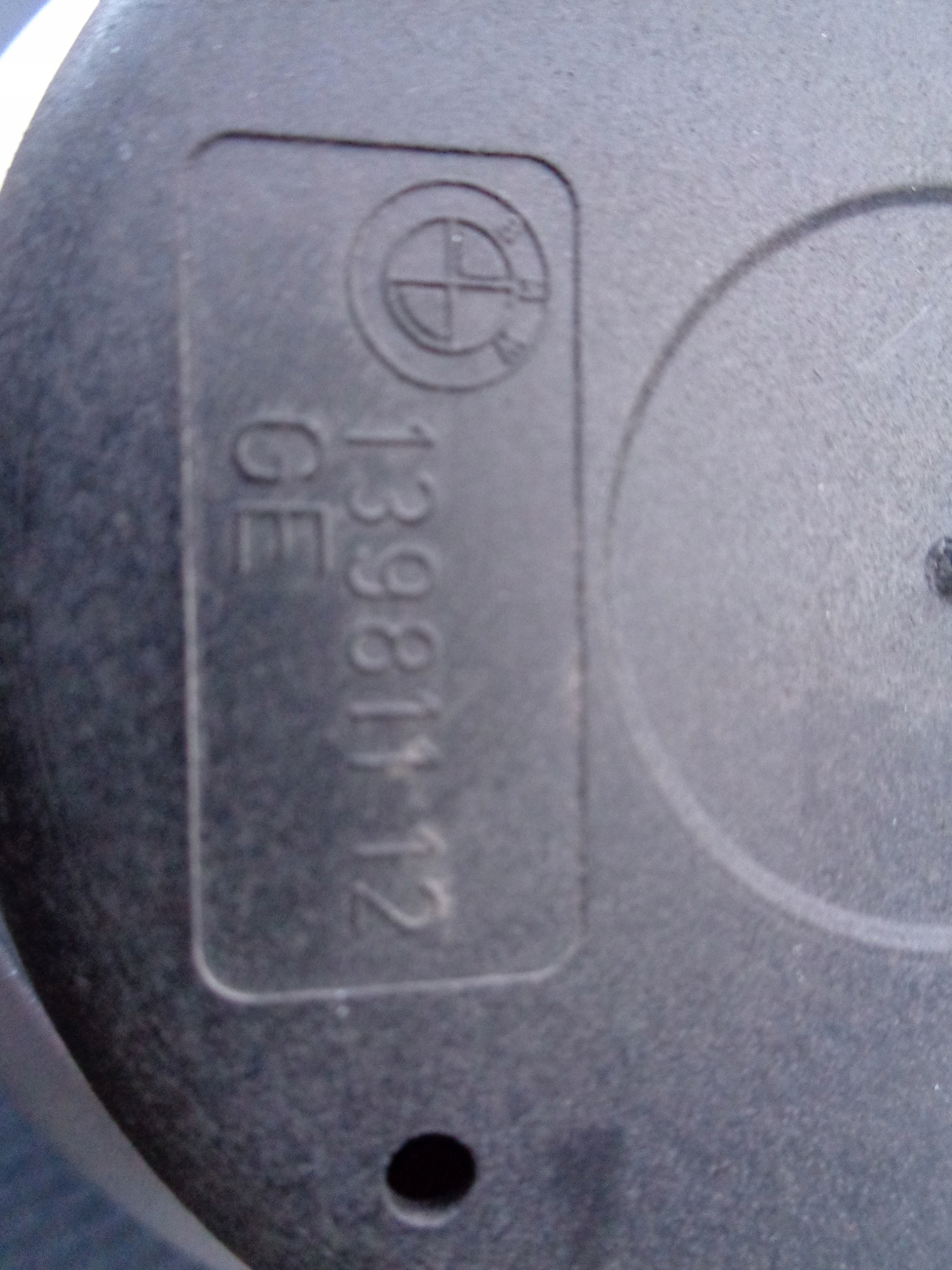 BMW E87 E90 X1 M47N2 N47 PODUSZKA SILNIKA 2.0 D Typ silnika Diesel