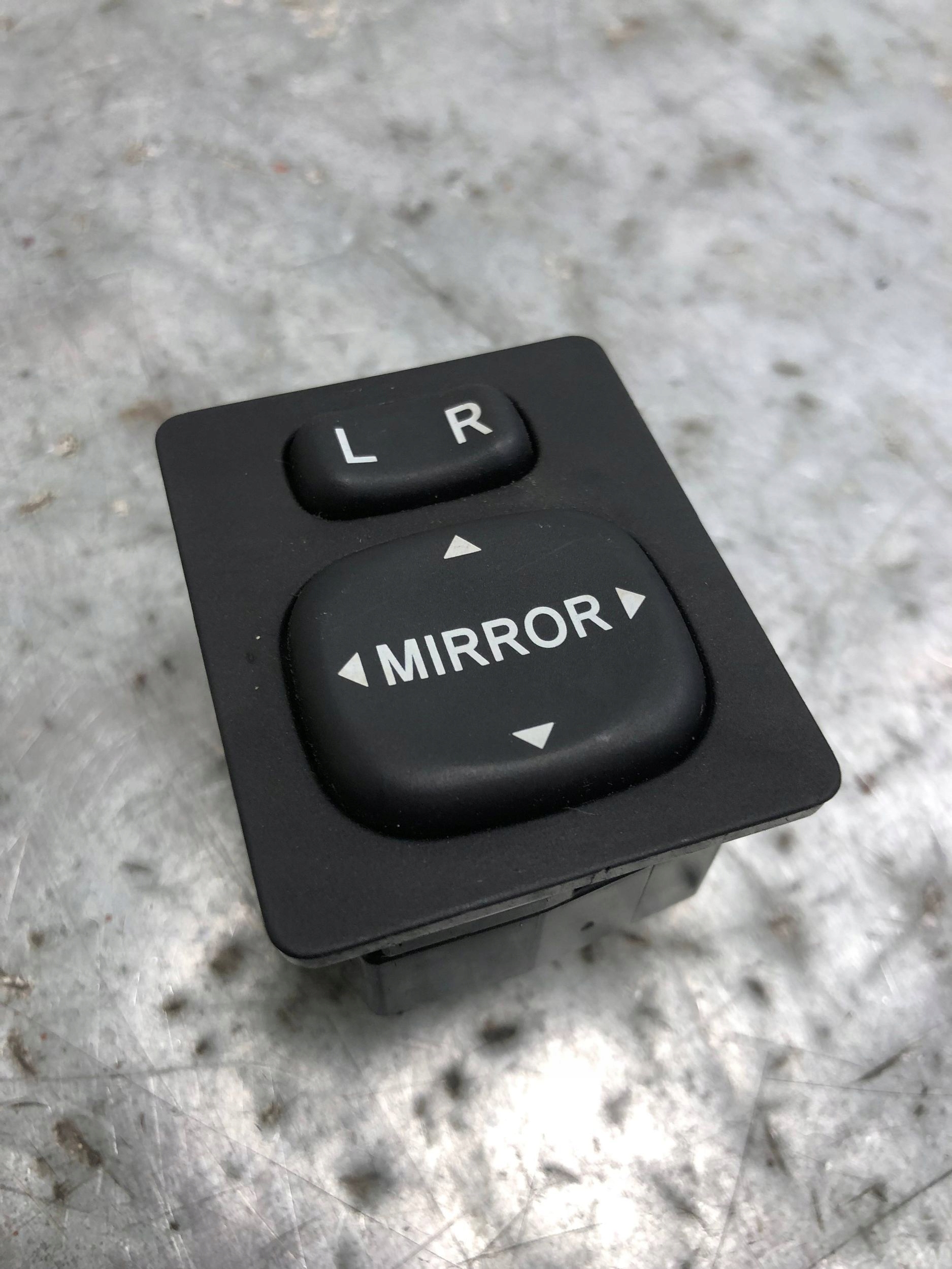 mirror control switch button TOYOTA COROLLA VERSO 769746A