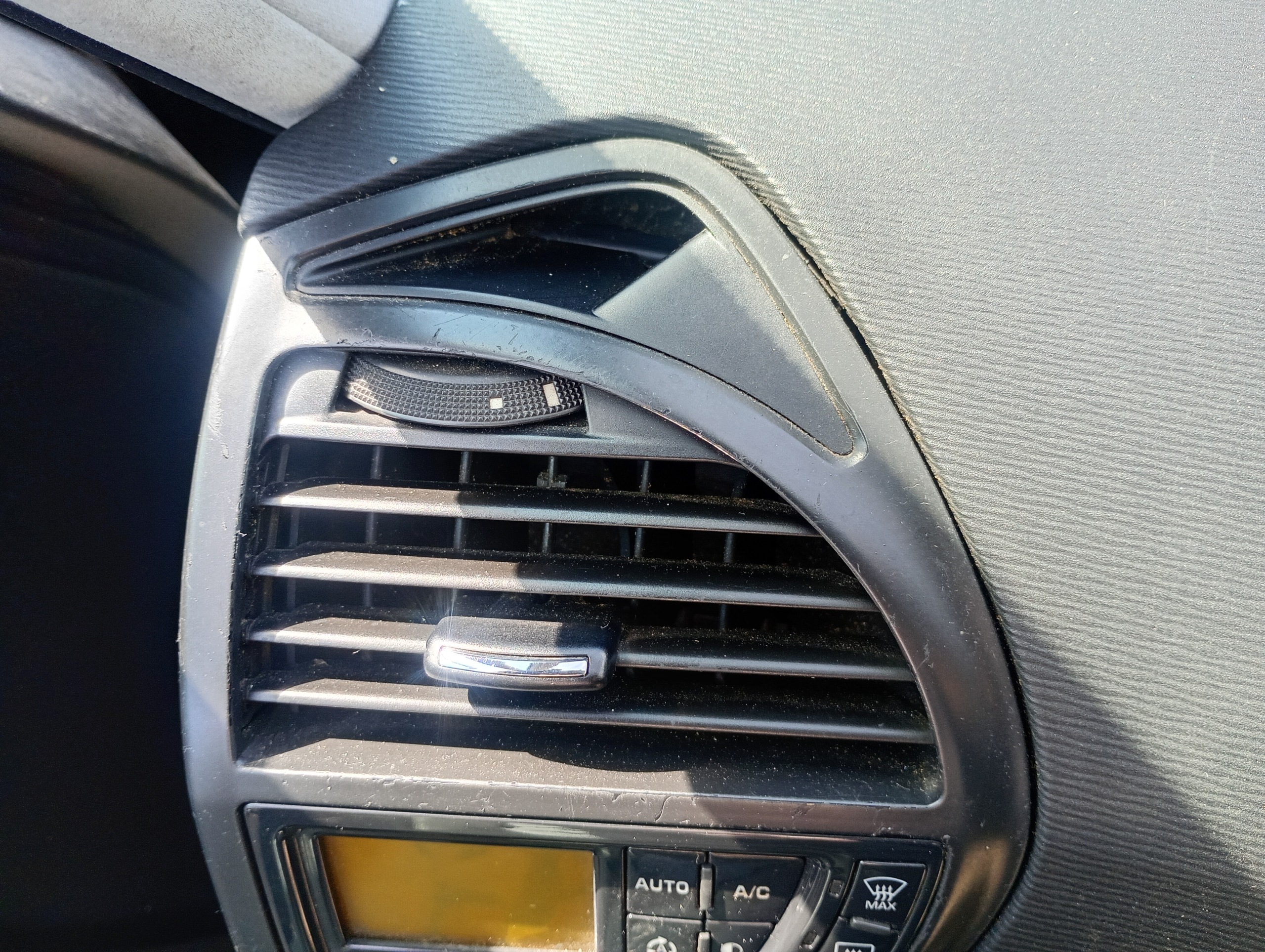 grid air conditioning devices air left driver´s Citroen C4 Picasso FL 07-13