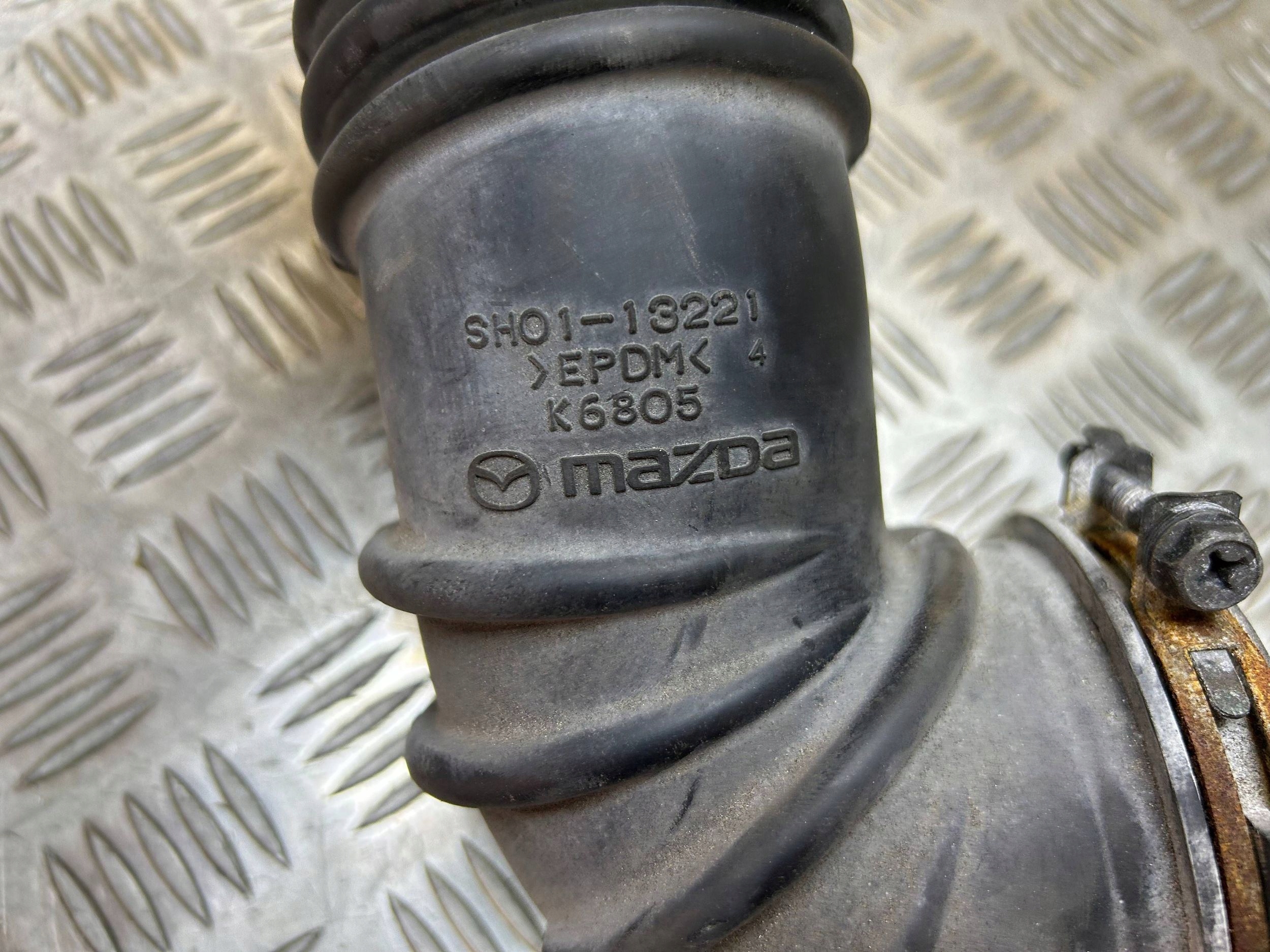 Czesc rury dolotu luft Mazda 6 2016 SH0113221