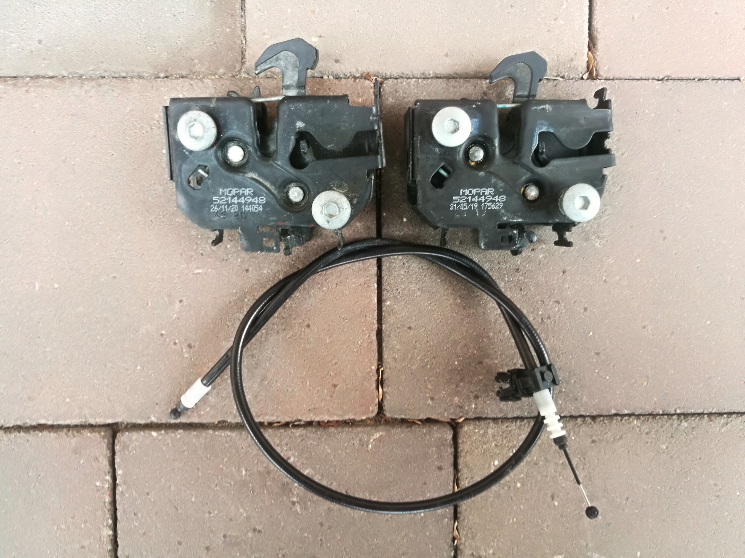 JEEP RENEGADE 2014-ЗАМКИ КАПОТА 52144948