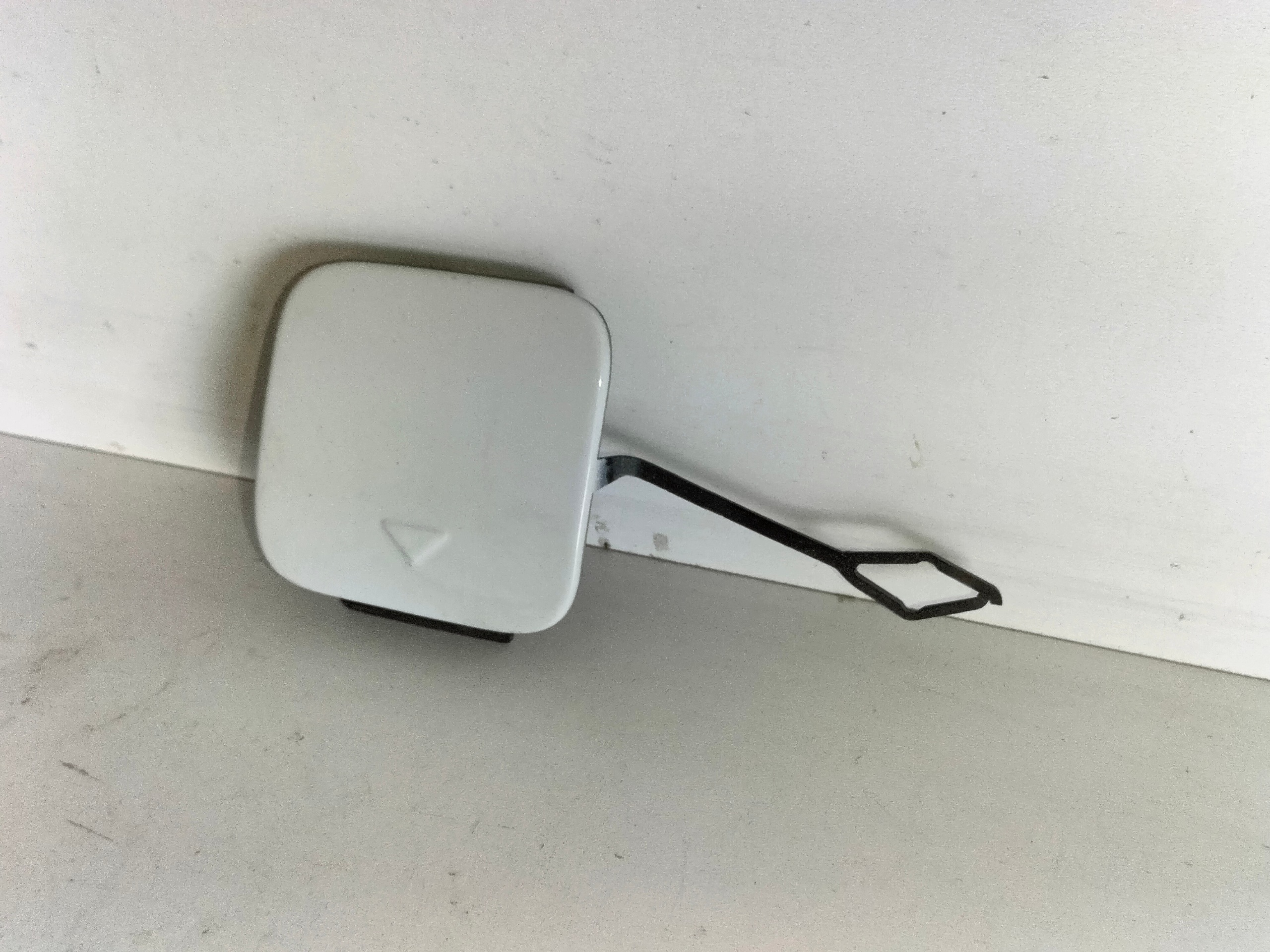 Abschleppöse der Stoßstange heck BMW 2 F46 GT 14